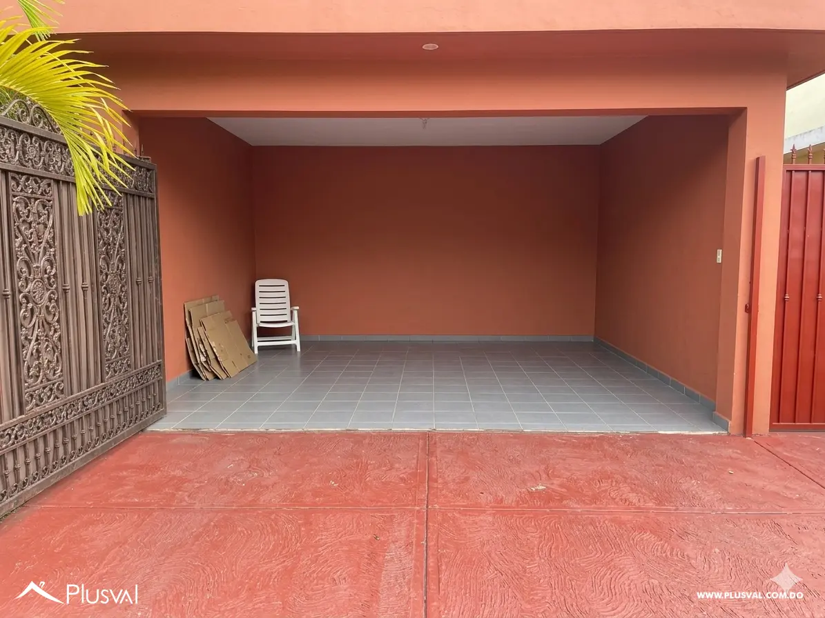 Casa de 2 niveles en venta Santo Domingo Este 513423