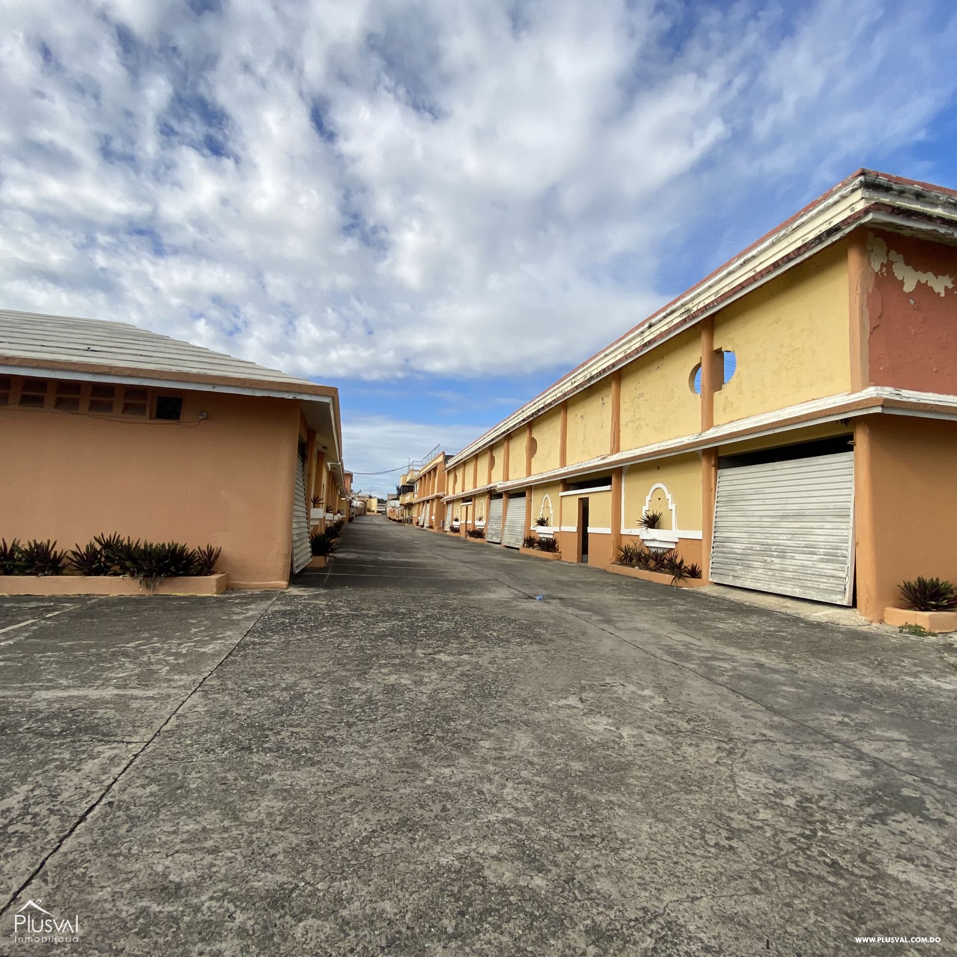 Excelente Propiedad Comercial en Venta, Res. Costa Verde, Km 12, Autopista 30 de Mayo 414526