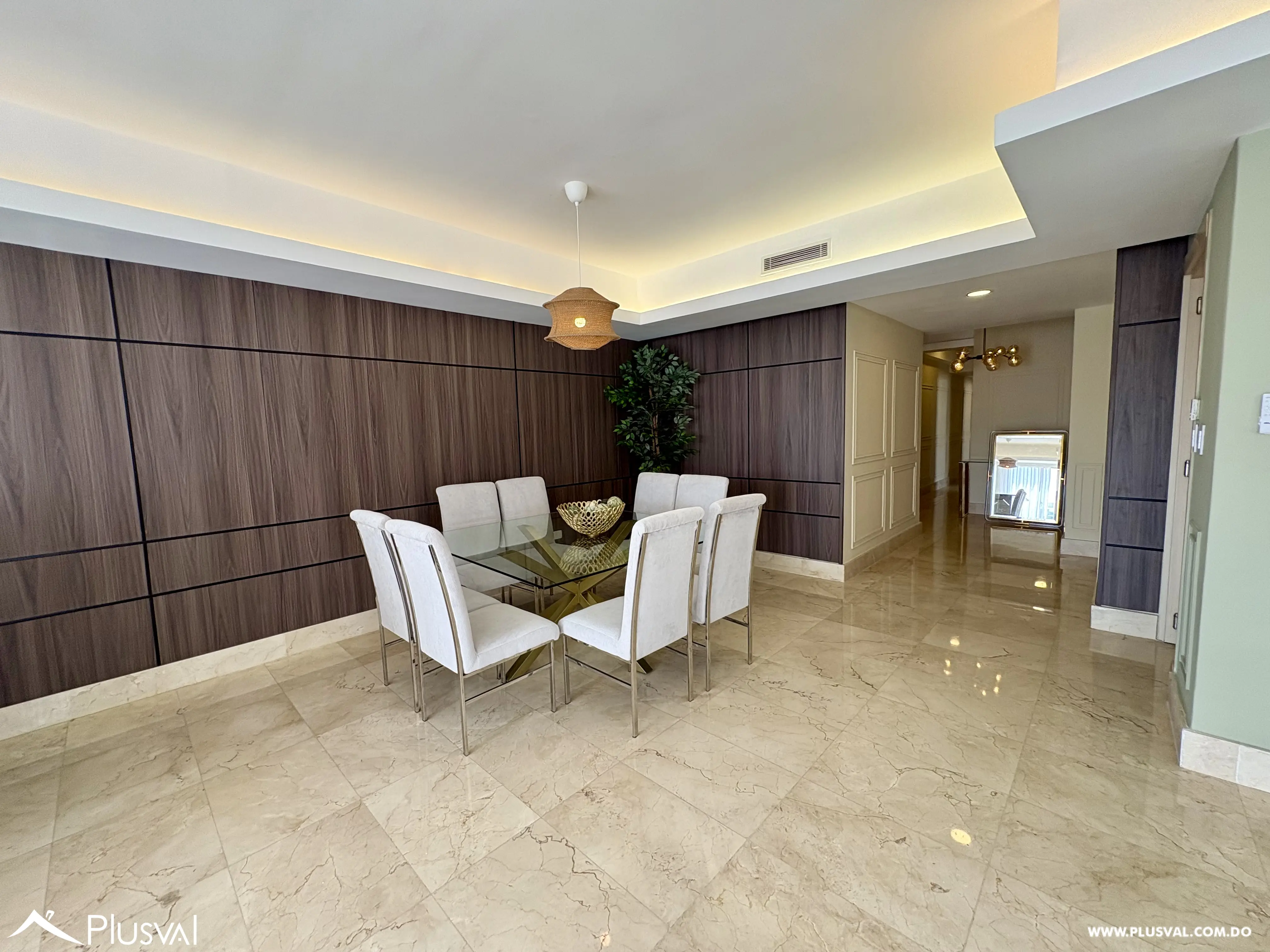 Apartamento en alquiler amueblado de 3 habitaciones y 3.5 baños en Piantini 467333