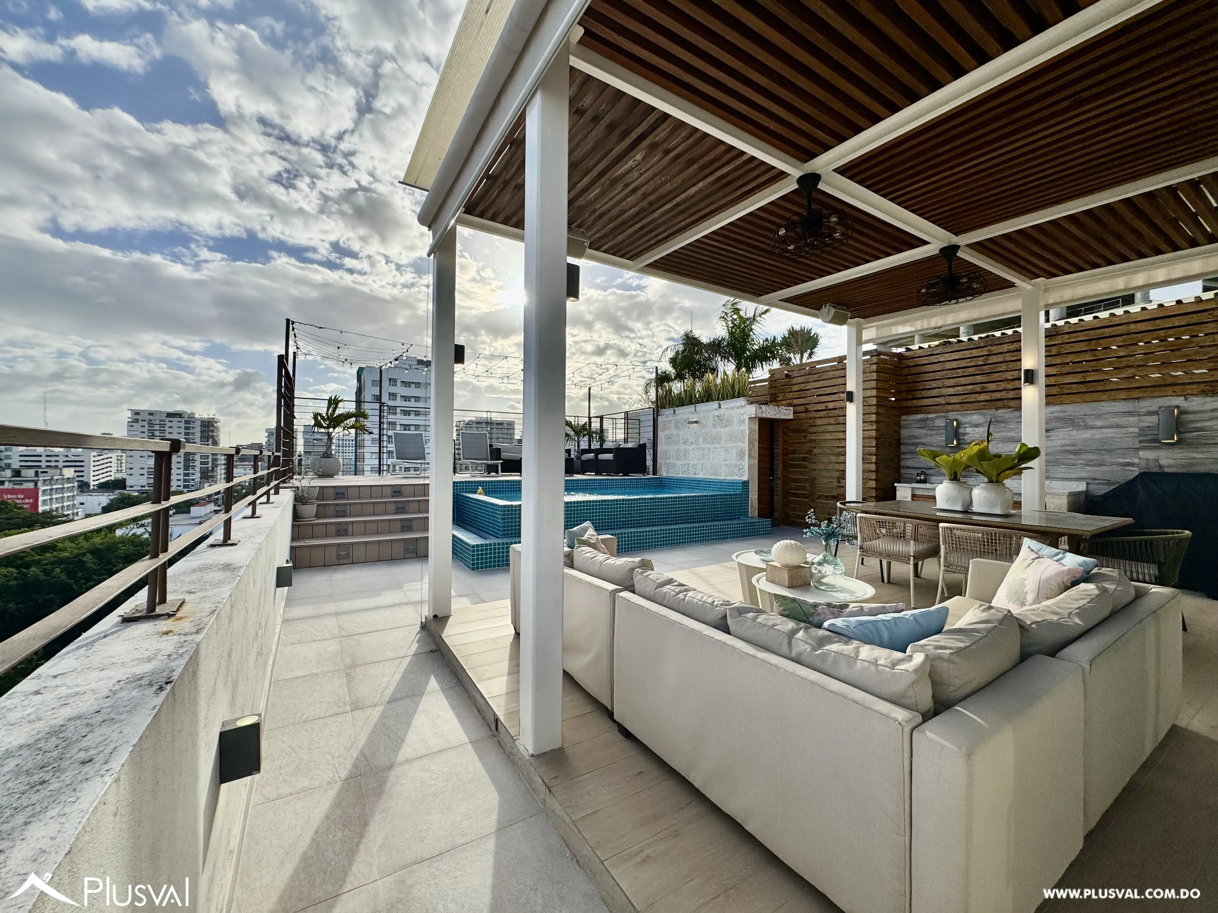 Vendo Maravilloso PH de Lujo en Naco 494670