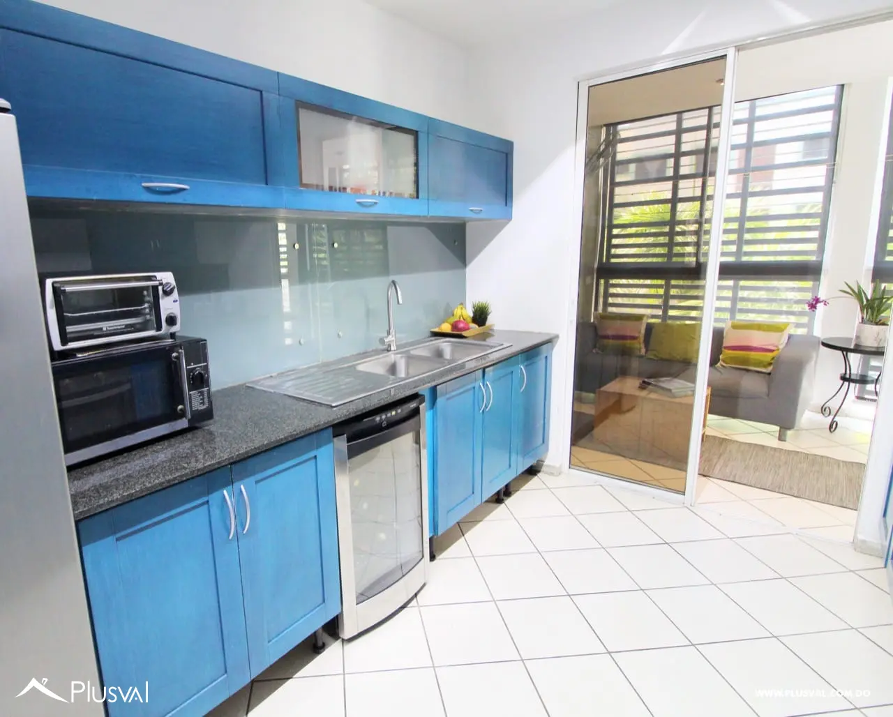 Apartamento en Alquiler de 3 habitaciones en Evaristo Morales 516735