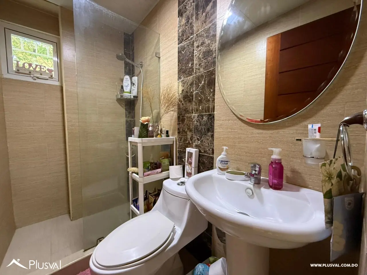 Apartamento en venta en Jardines del Sur en 2do nivel con Balcon /  terraza y a pasos de la av Independencia 507624