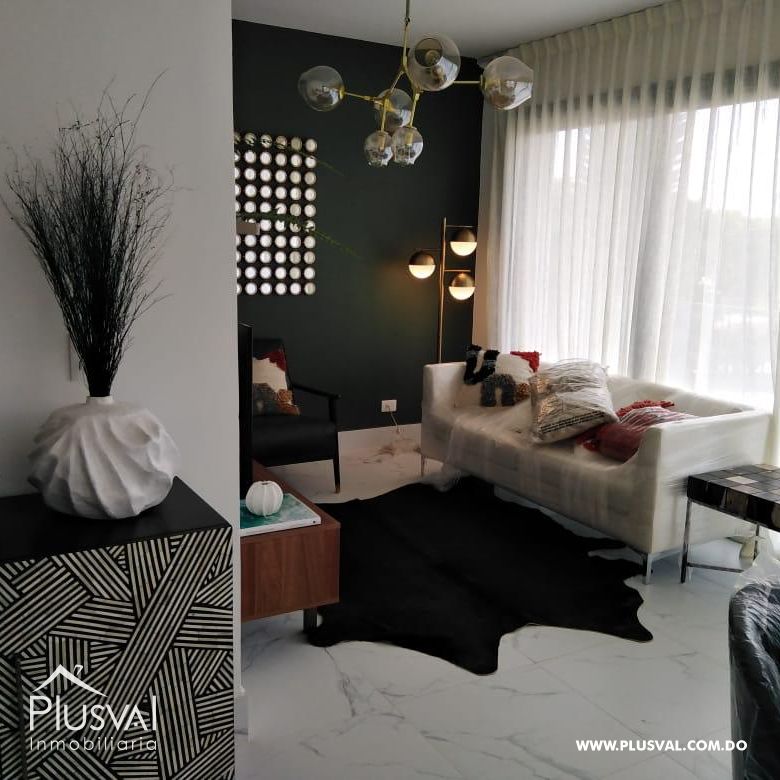 Amplio apartamento en alquiler ubicado en zona privilegiada de Santiago. 257786