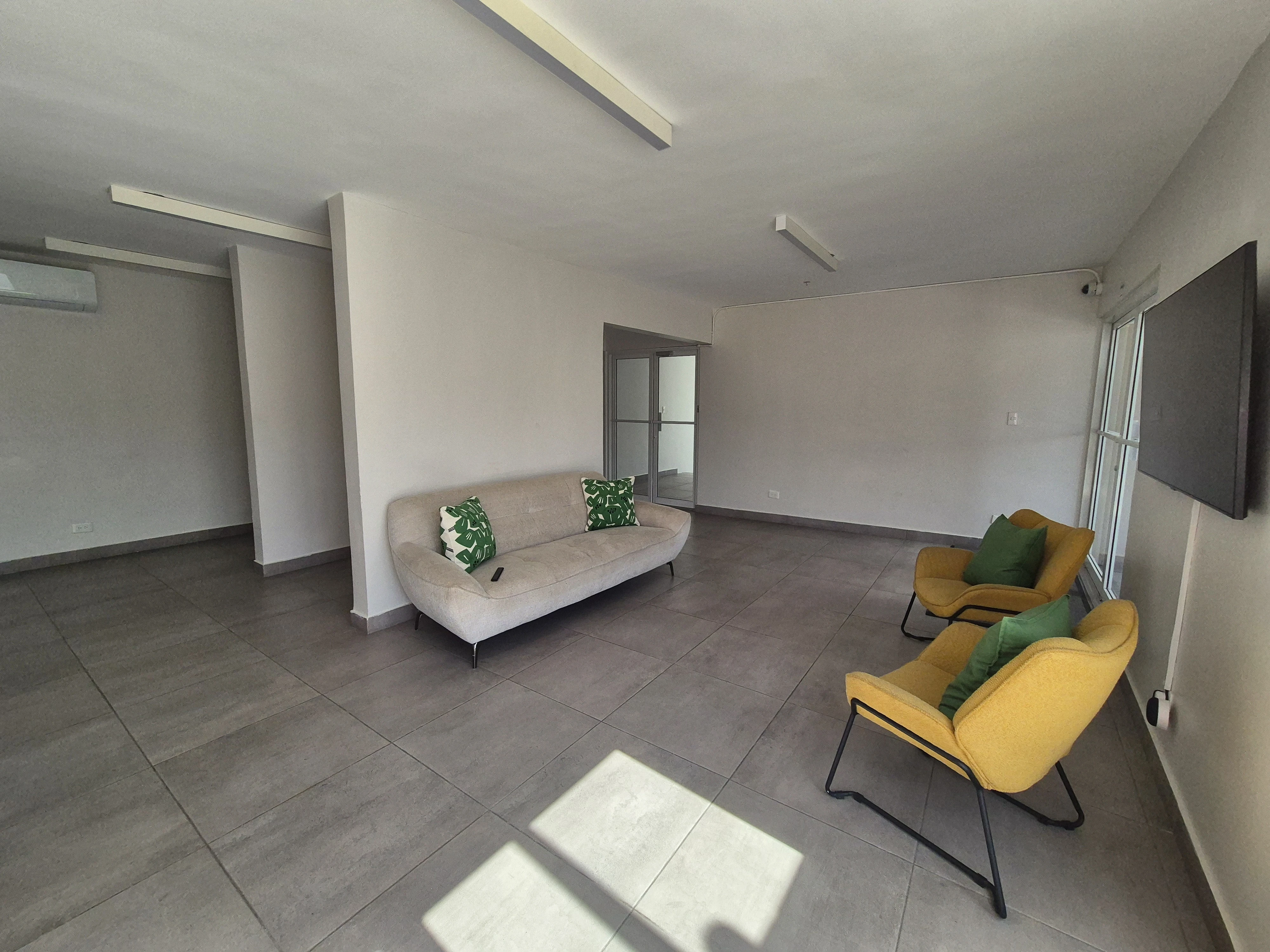 Apartamento de 3 habitaciones en alquiler con linea blanca 439168