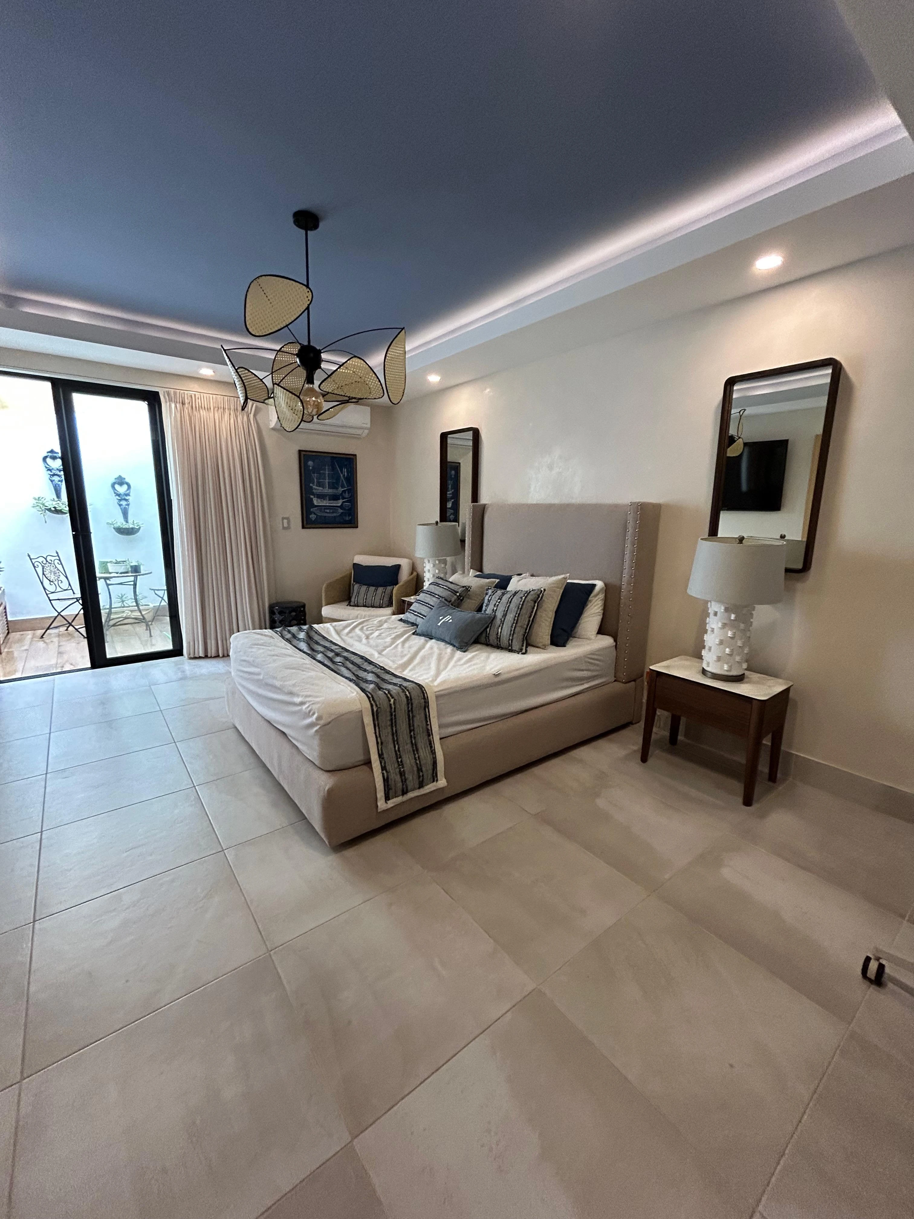 Se renta casa de 2 niveles en Punta Cana Village 399116