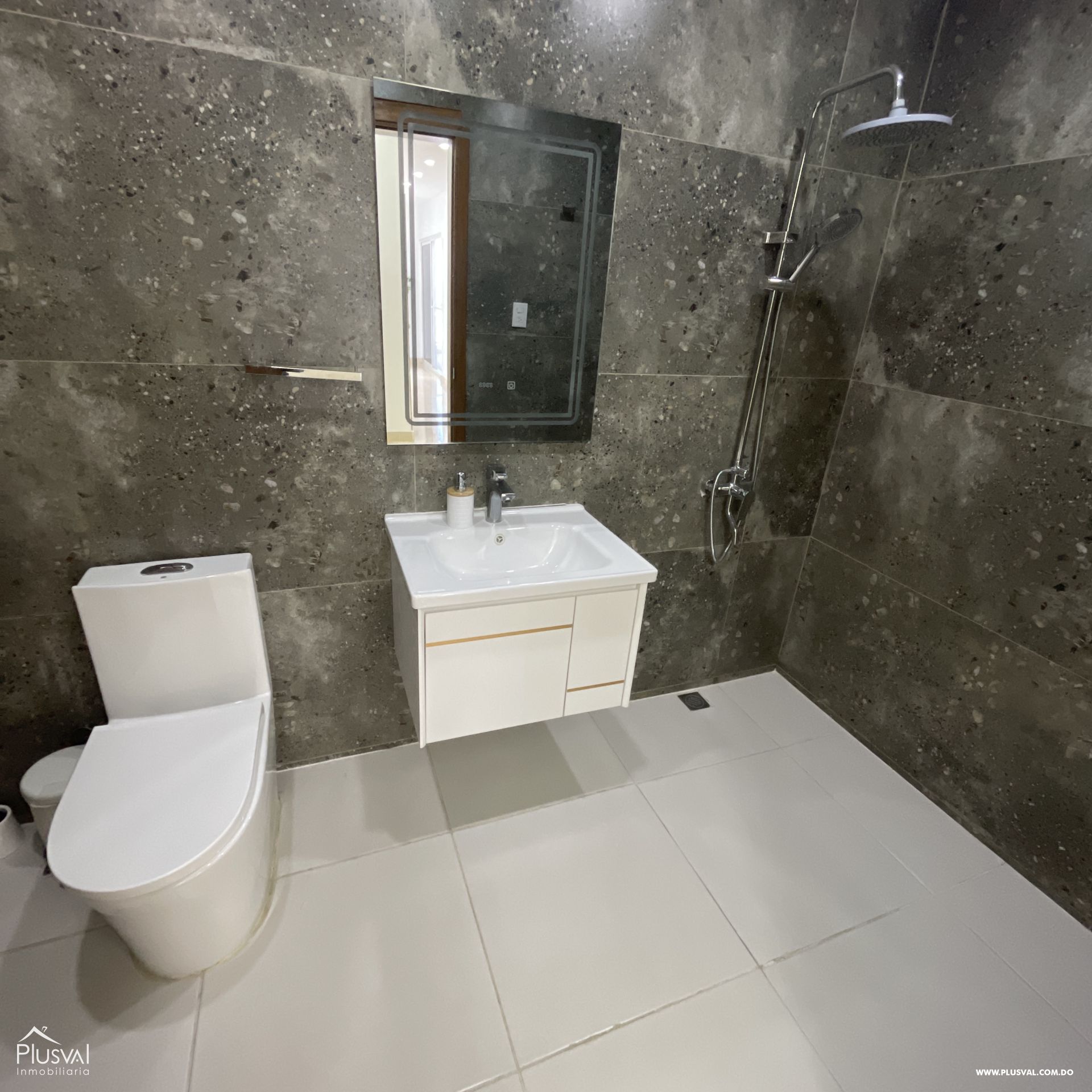 Apartamento tipo PH en Evaristo Morales con excelentes vistas 432870