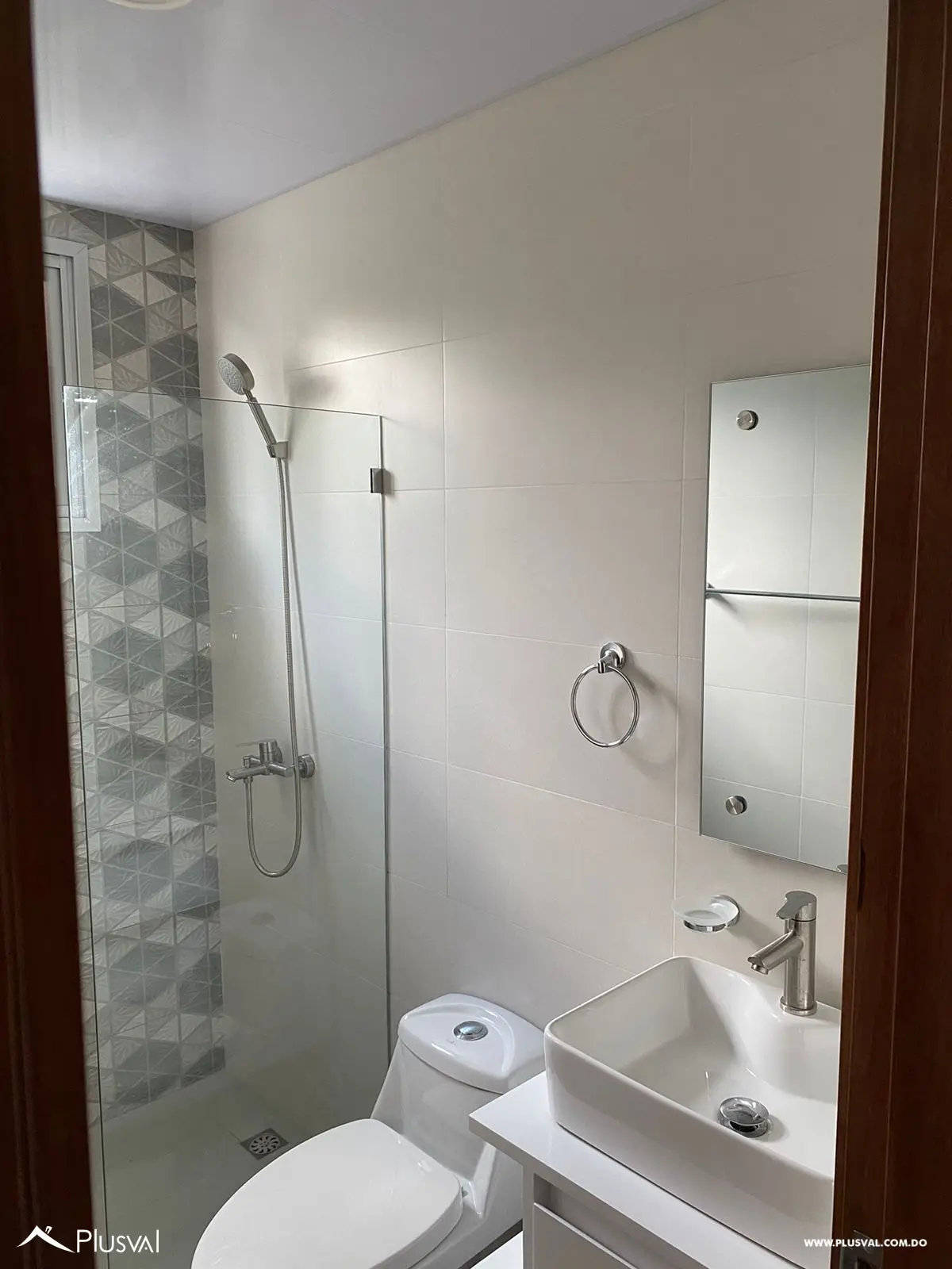 Apartamento en tercer nivel con acceso a atractivas amenidades 466813