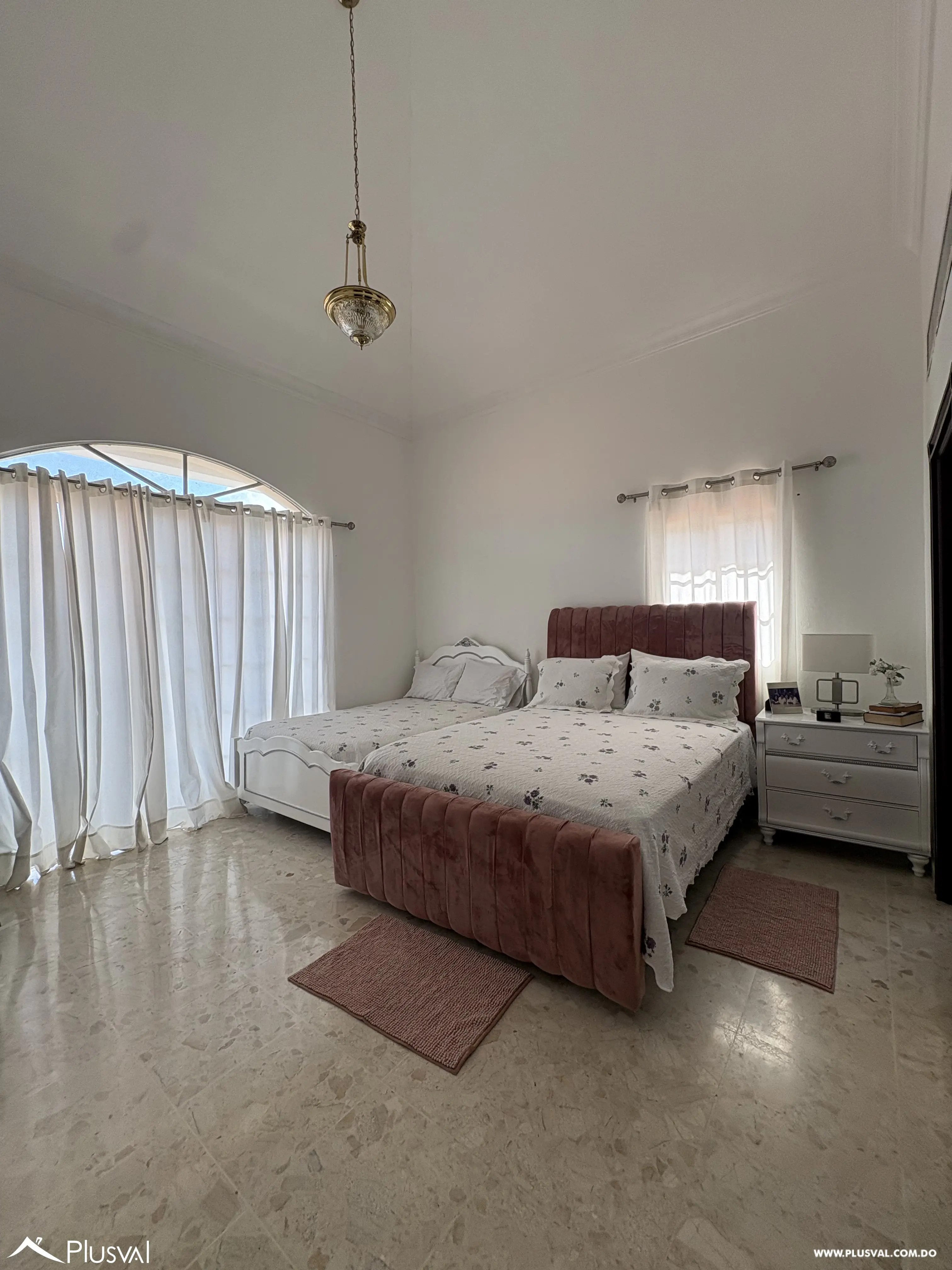 Casa en venta en Altos de Arroyo Hondo III con piscina y hermosa vista. 484722