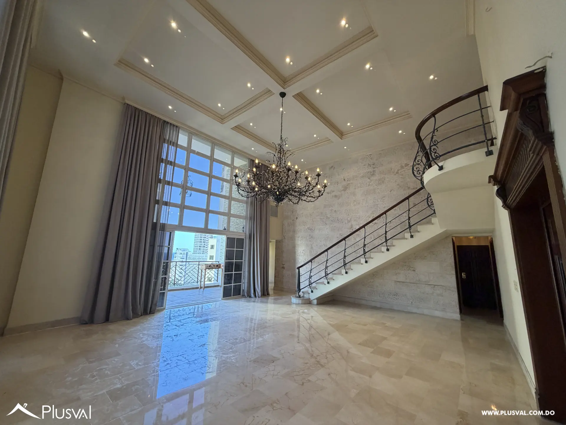 Apartamento penthouse de 3 niveles en La Esperilla en venta 490066