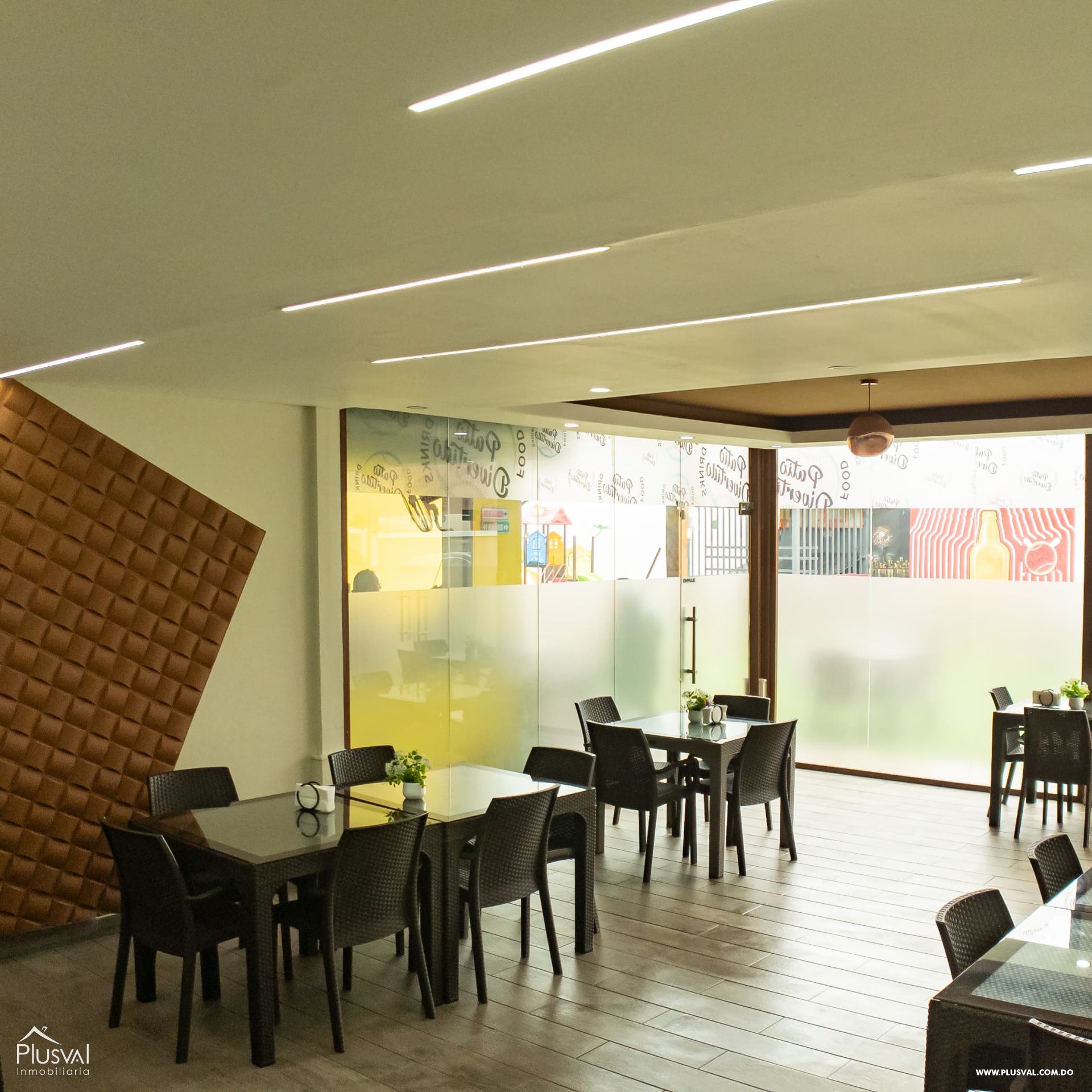 Restaurante en funcionamiento, de venta  en La Vega 420103