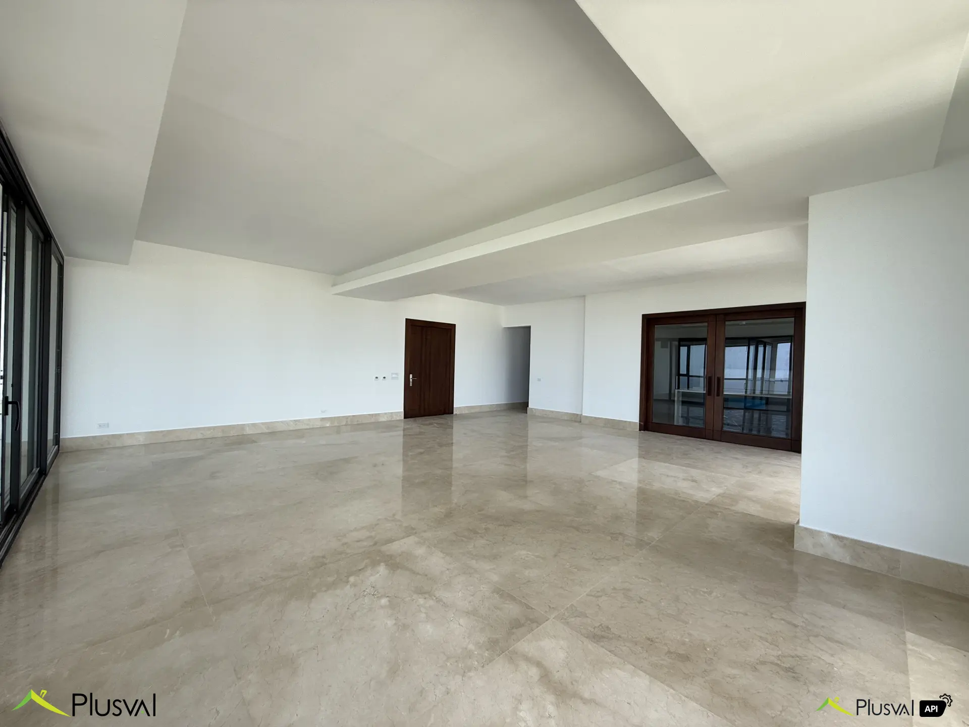 Apartamento de Lujo en Venta – 3 Habitaciones + Estudio con 4 Parqueos y Vista al Mar en la Ave. Anacaona 450150