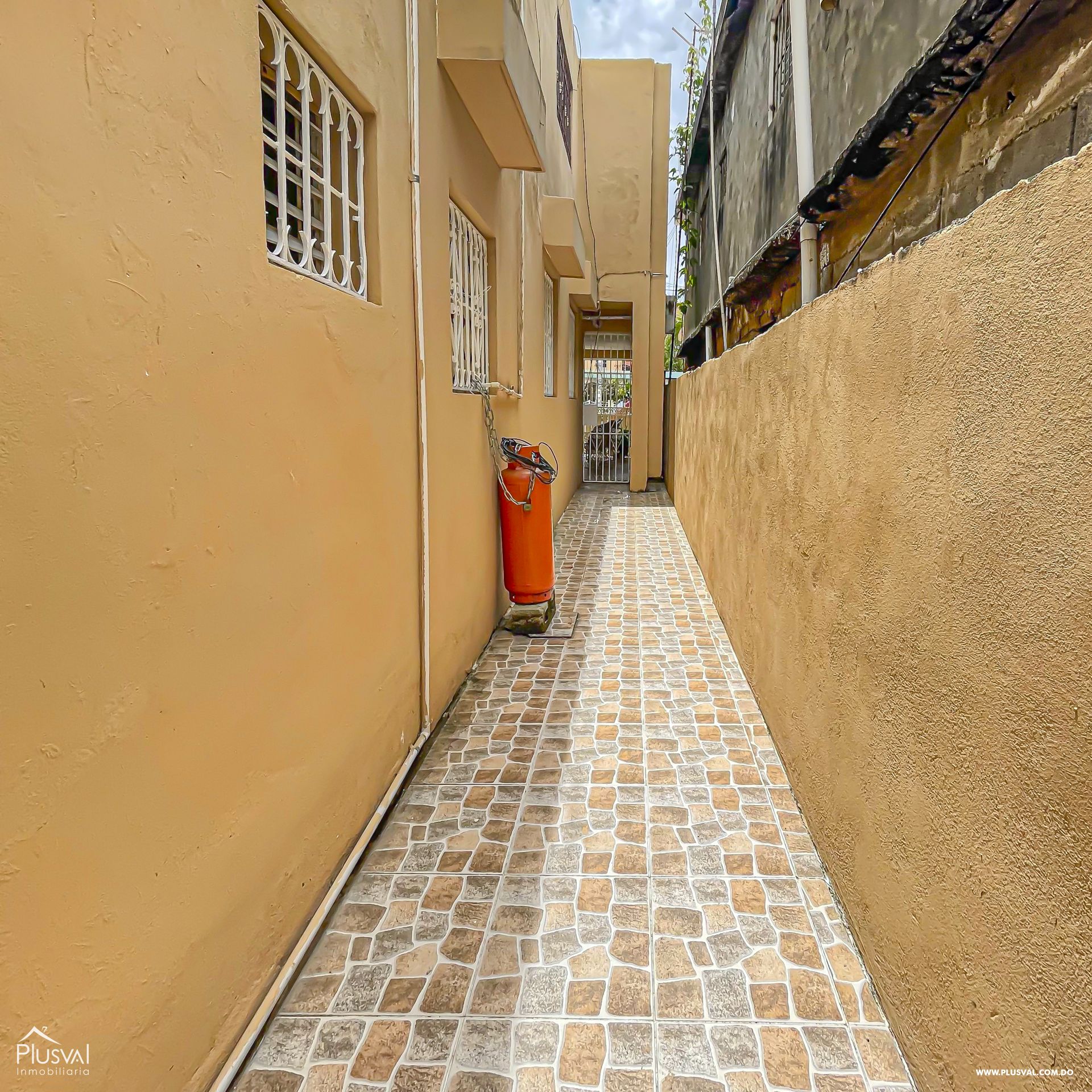 Edificio Residencial con 2 niveles 186447
