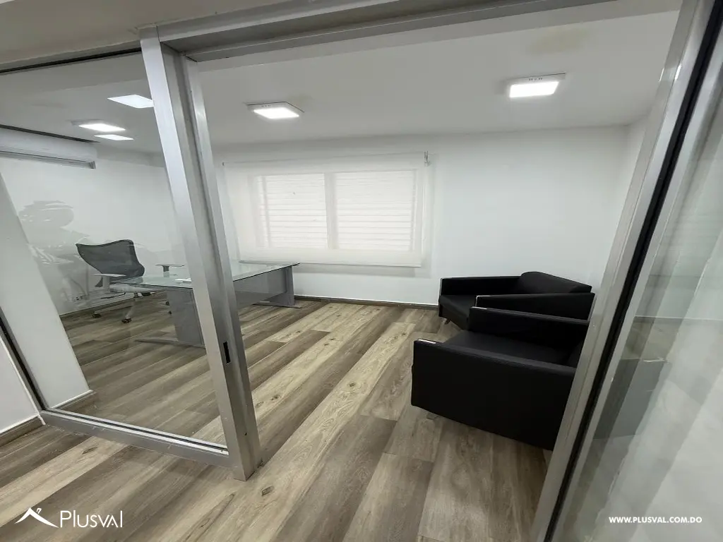 Oficina en alquiler en Piantini 513550