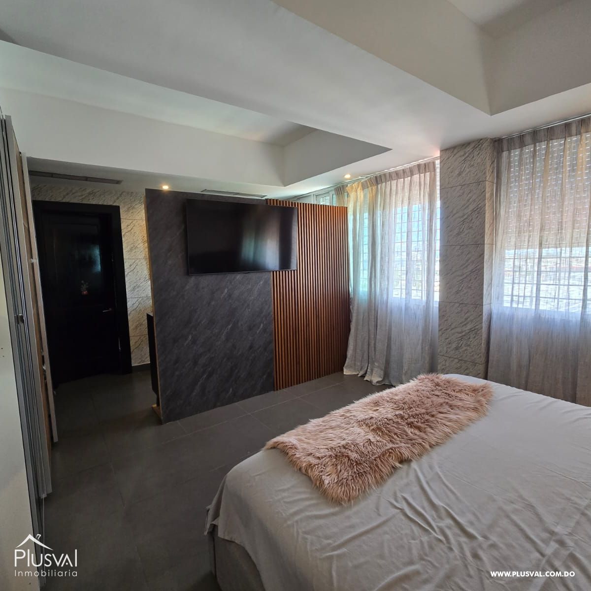 Expectacular Penthouse de 4 habitaciones en Serralles 397127
