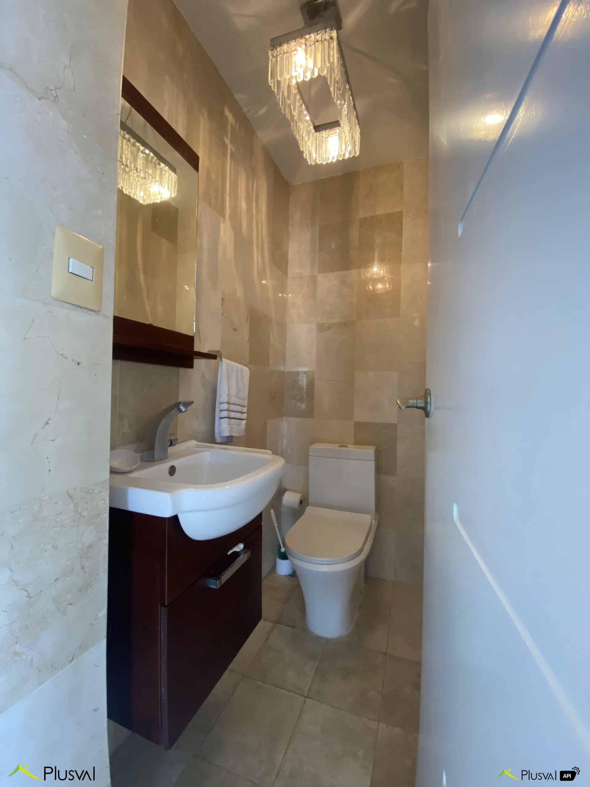 Apartamento en alquiler Totalmente Amueblado en Evaristo Morales 445322