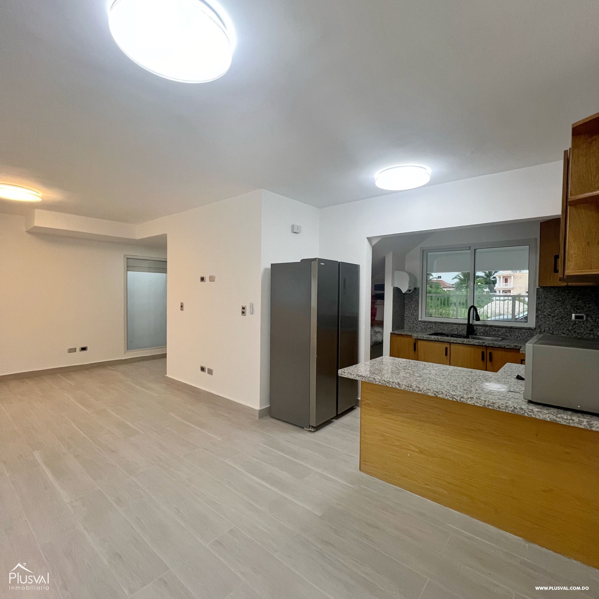 Espaciosa casa de dos niveles en renta en el paraiso de Punta Cana 373703