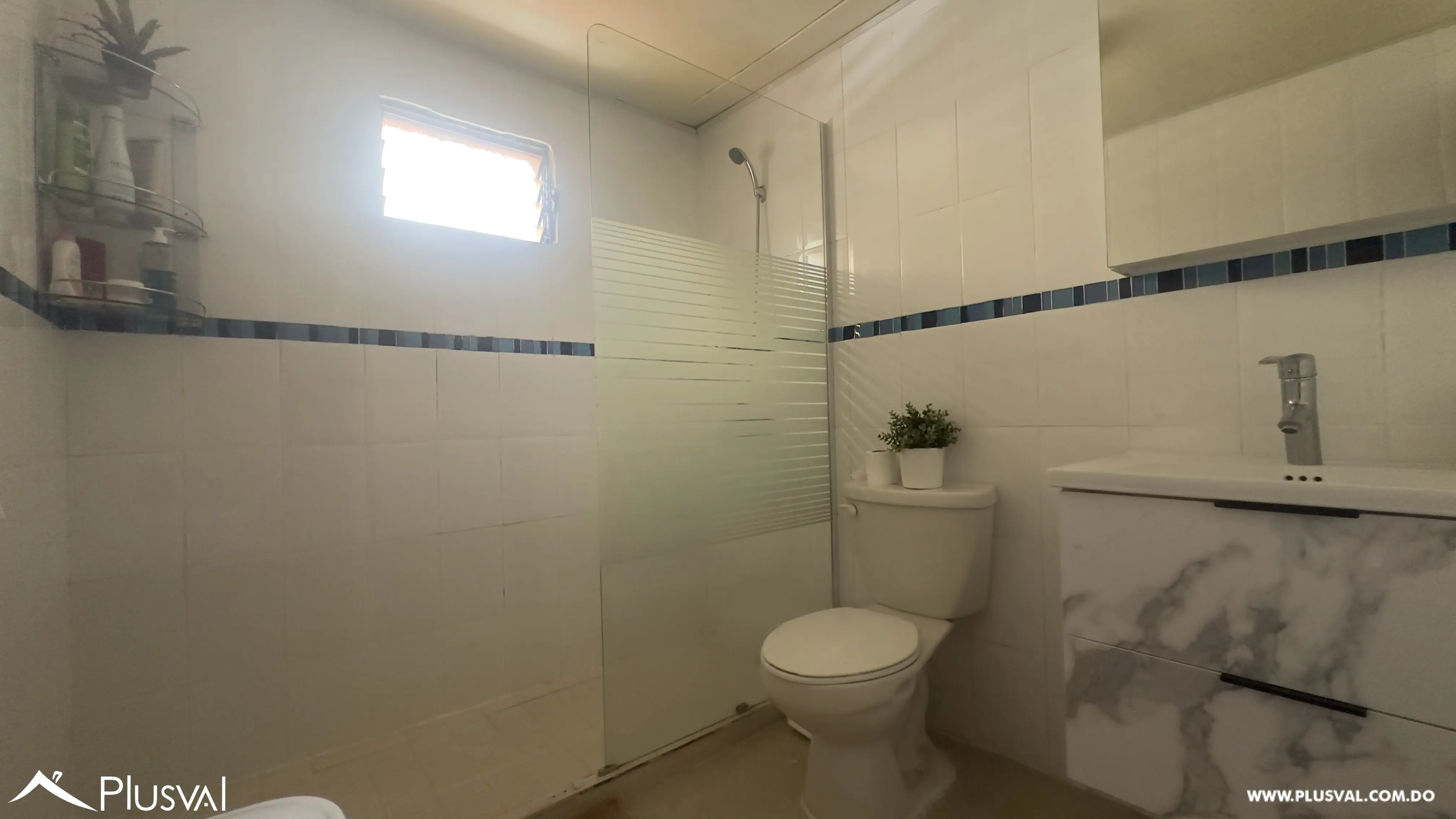 Apartamento de 3 habitaciones con 1 parqueo en una ubicación estratégica y lista para vivir. 458234
