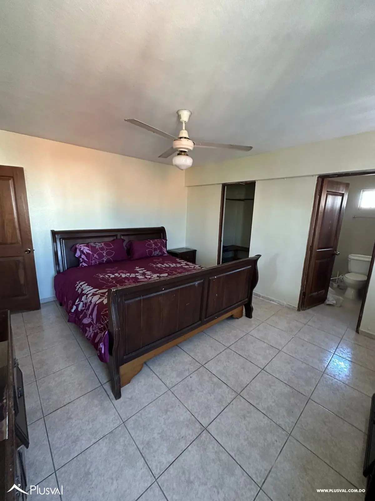 Corales del Sur - se vende apartamento amueblado 4to piso 506179