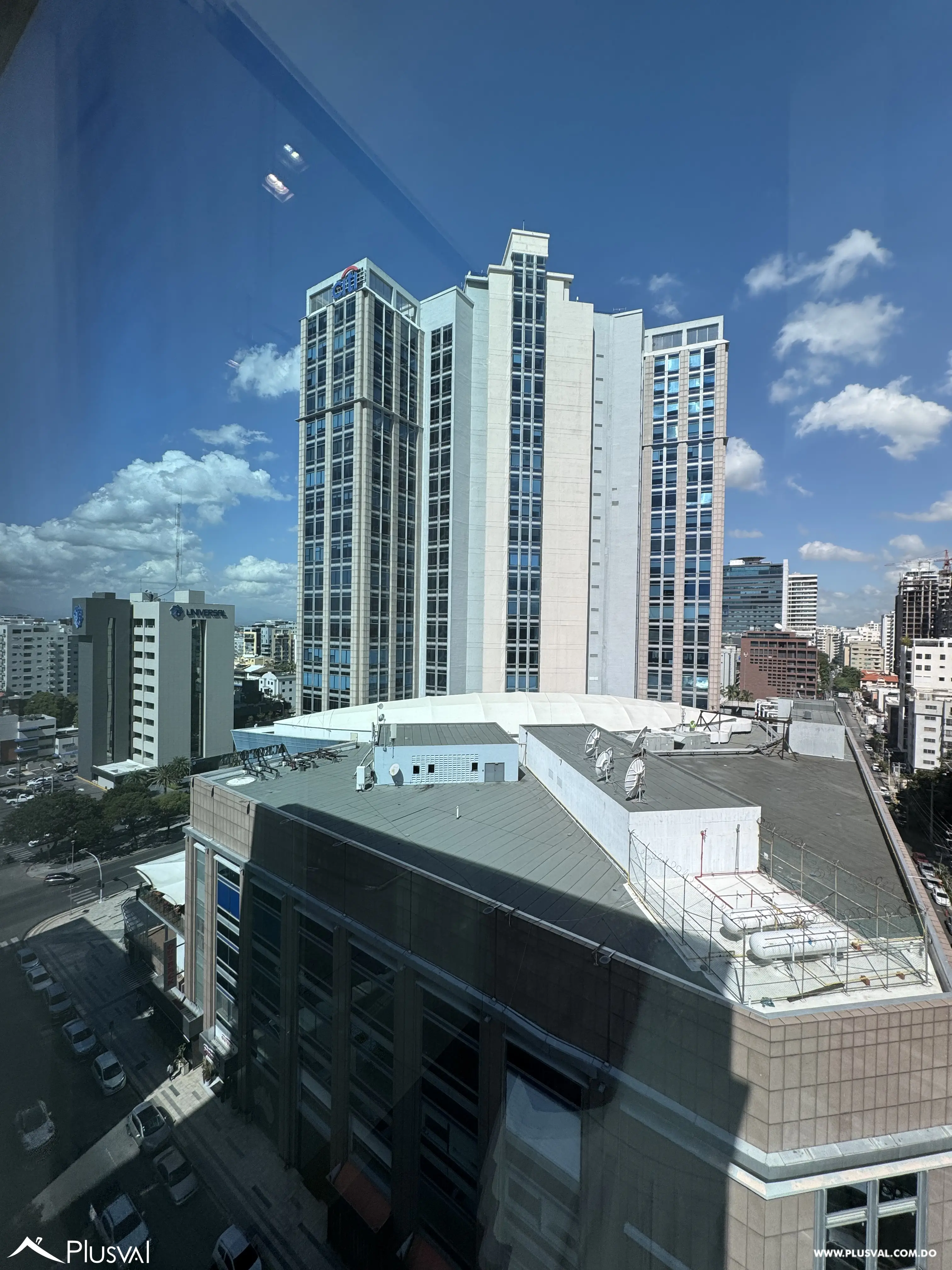 Local en alquiler en corporativo en Piantini 493243