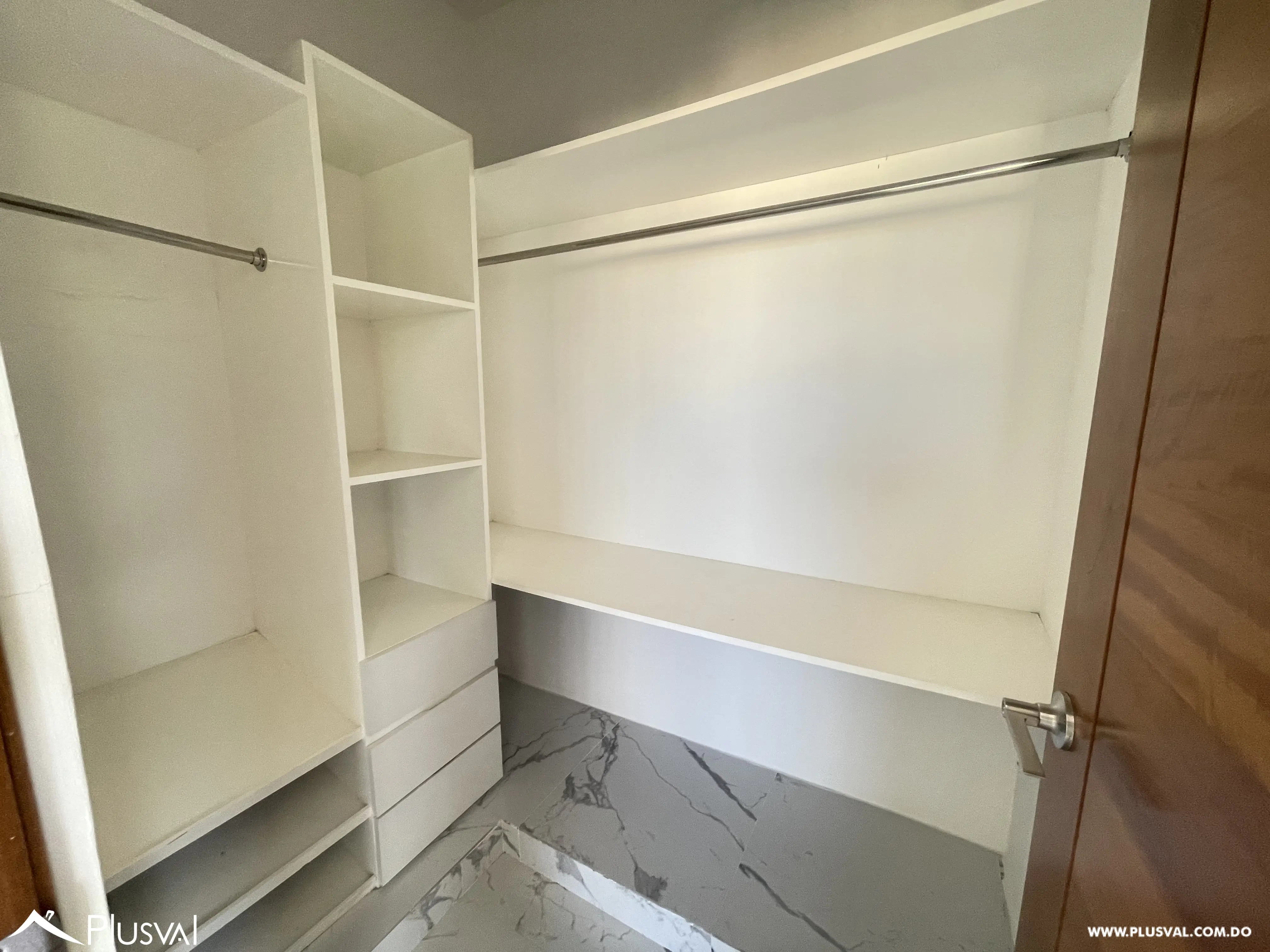 Apartamento tipo penthouse a la venta,  con terraza privada, en Gurabo, Santiago 523177
