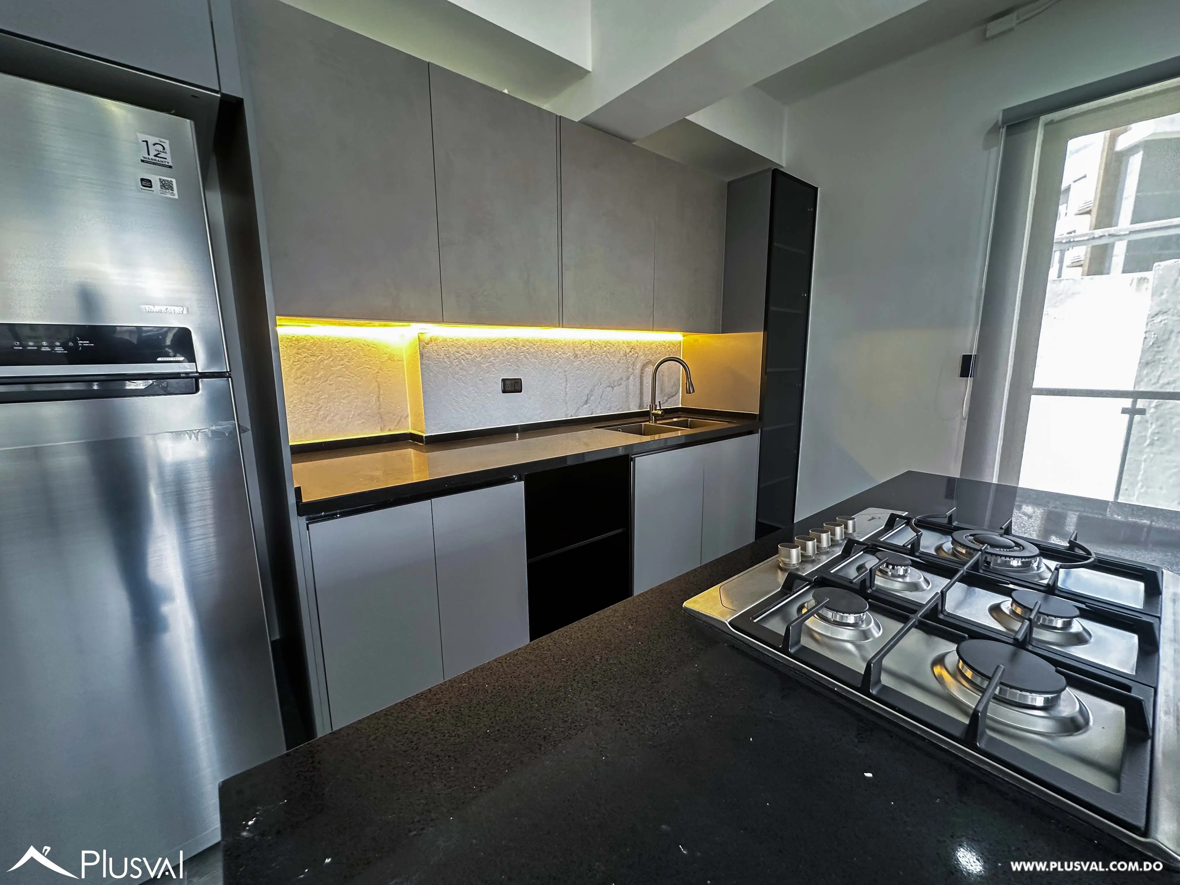 Apartamento en alquiler amueblado en El Vergel. 528433