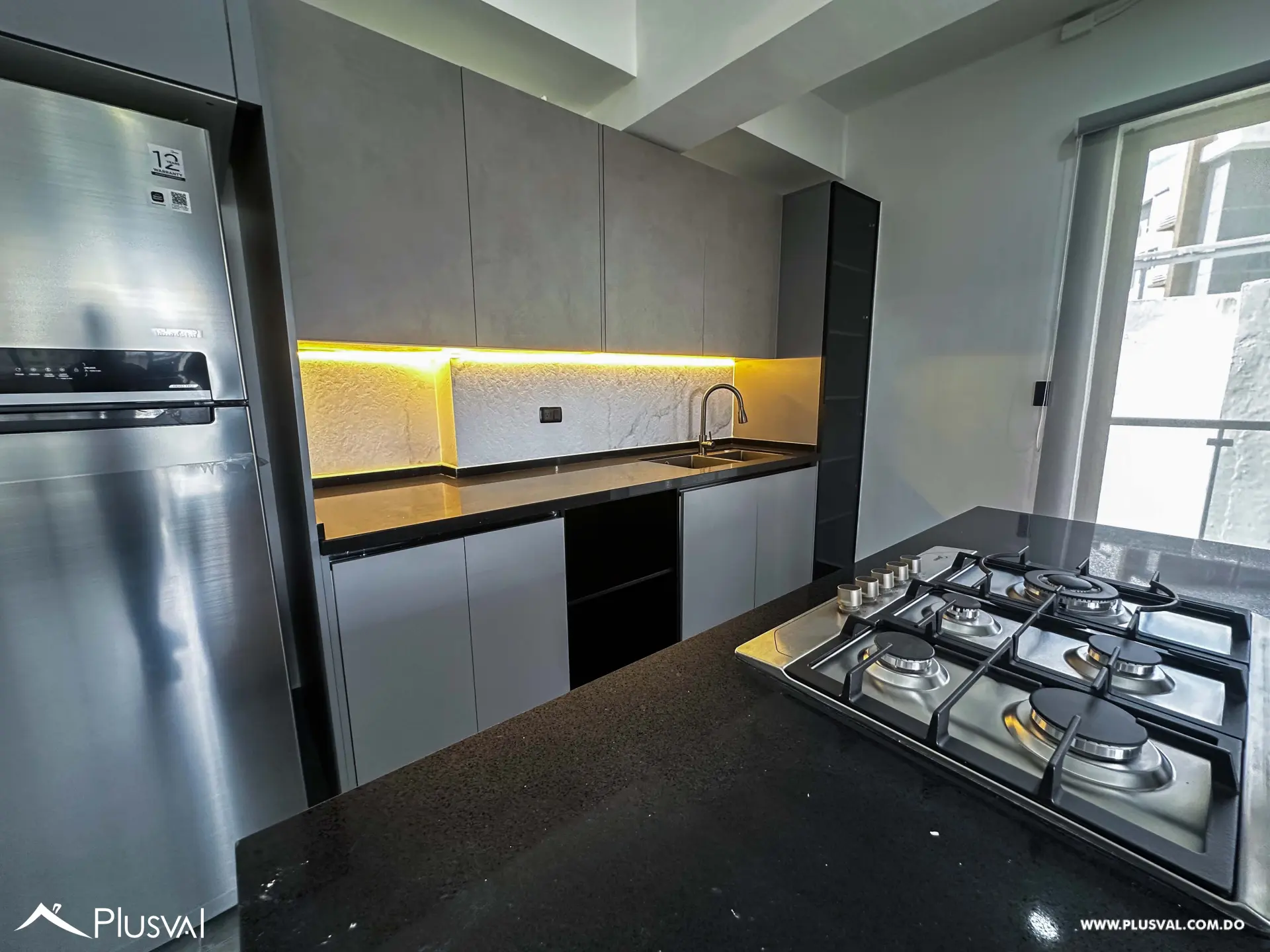 Apartamento en alquiler amueblado en El Vergel. 528433