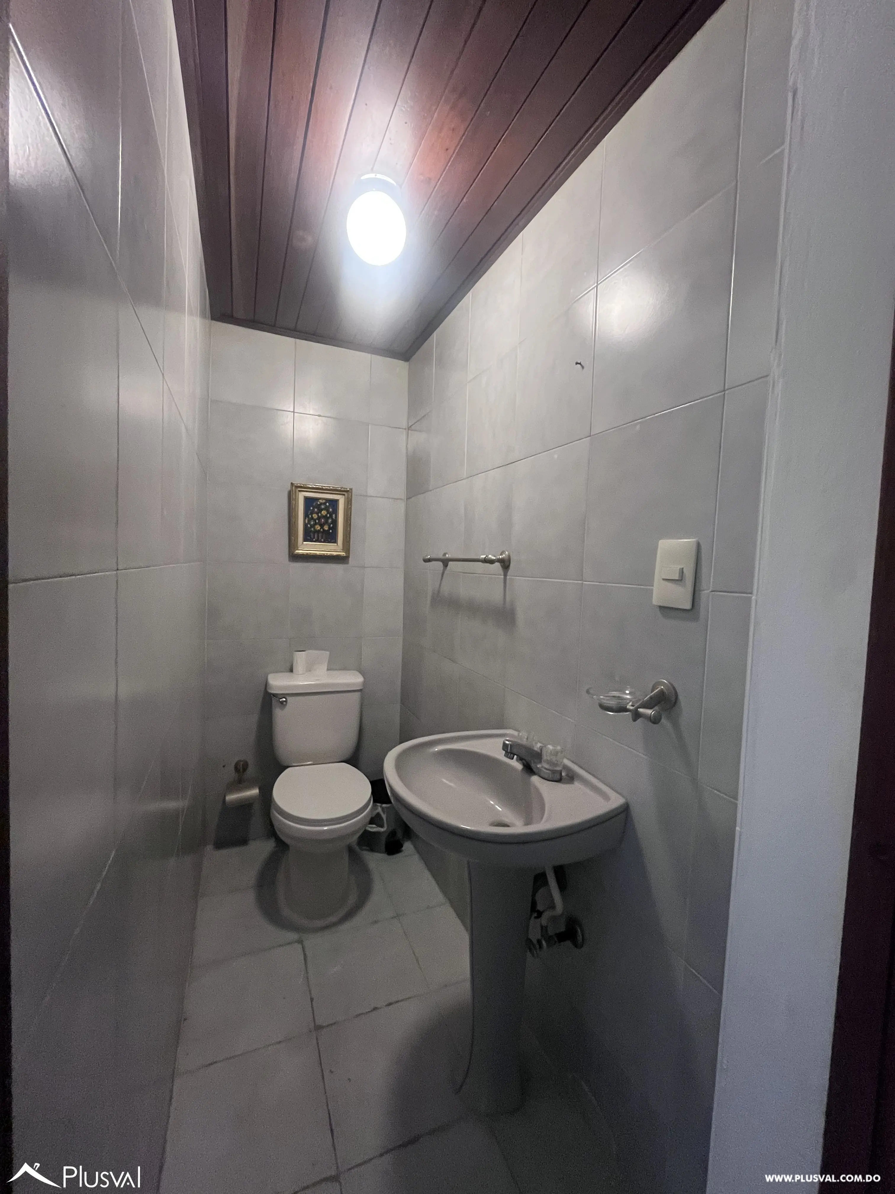 Apartamento en alquiler en el sector Paraiso de 3 habitaciones para uso residencial u oficinas 493661