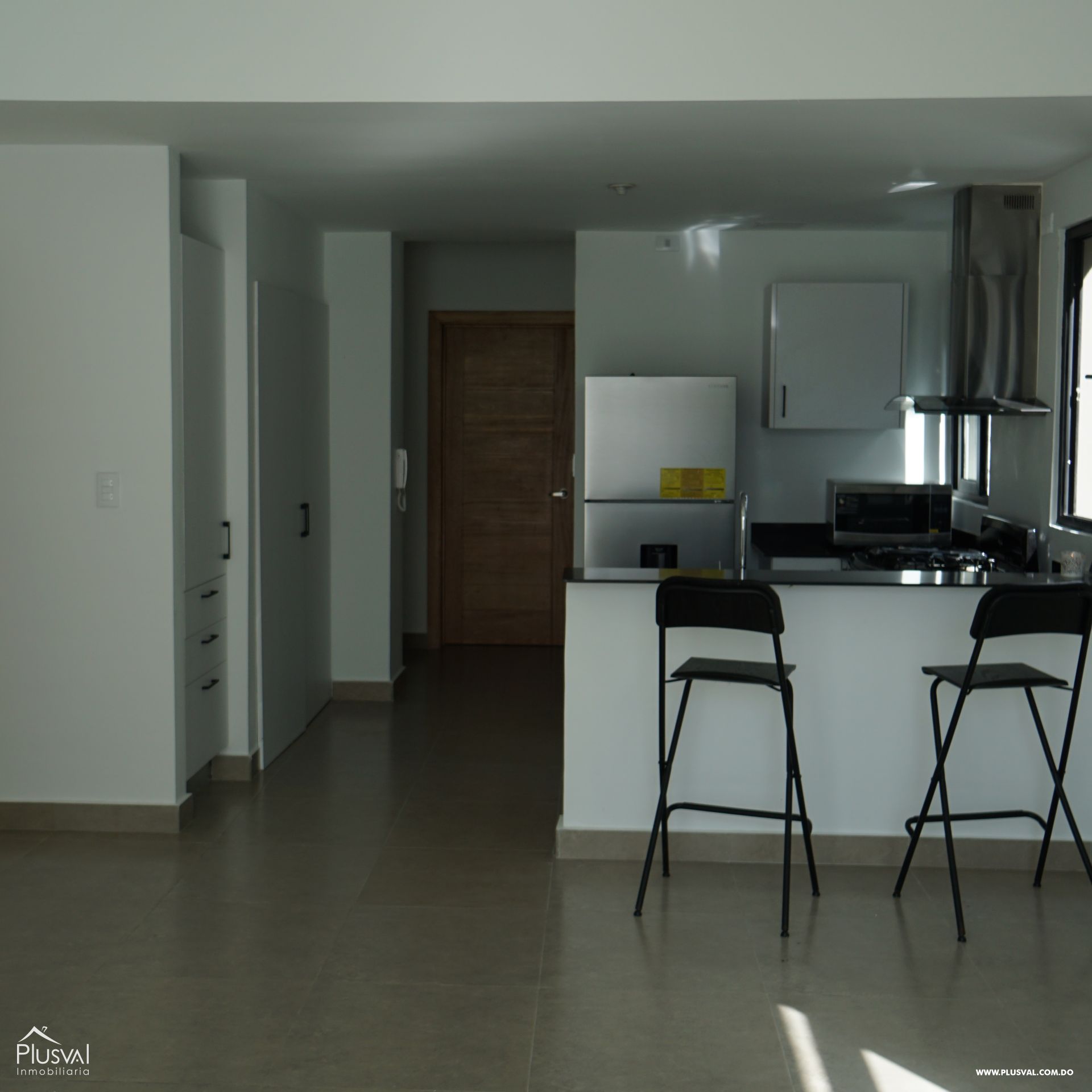 Moderno apartamento en alquiler con línea blanca en Piantini 430670