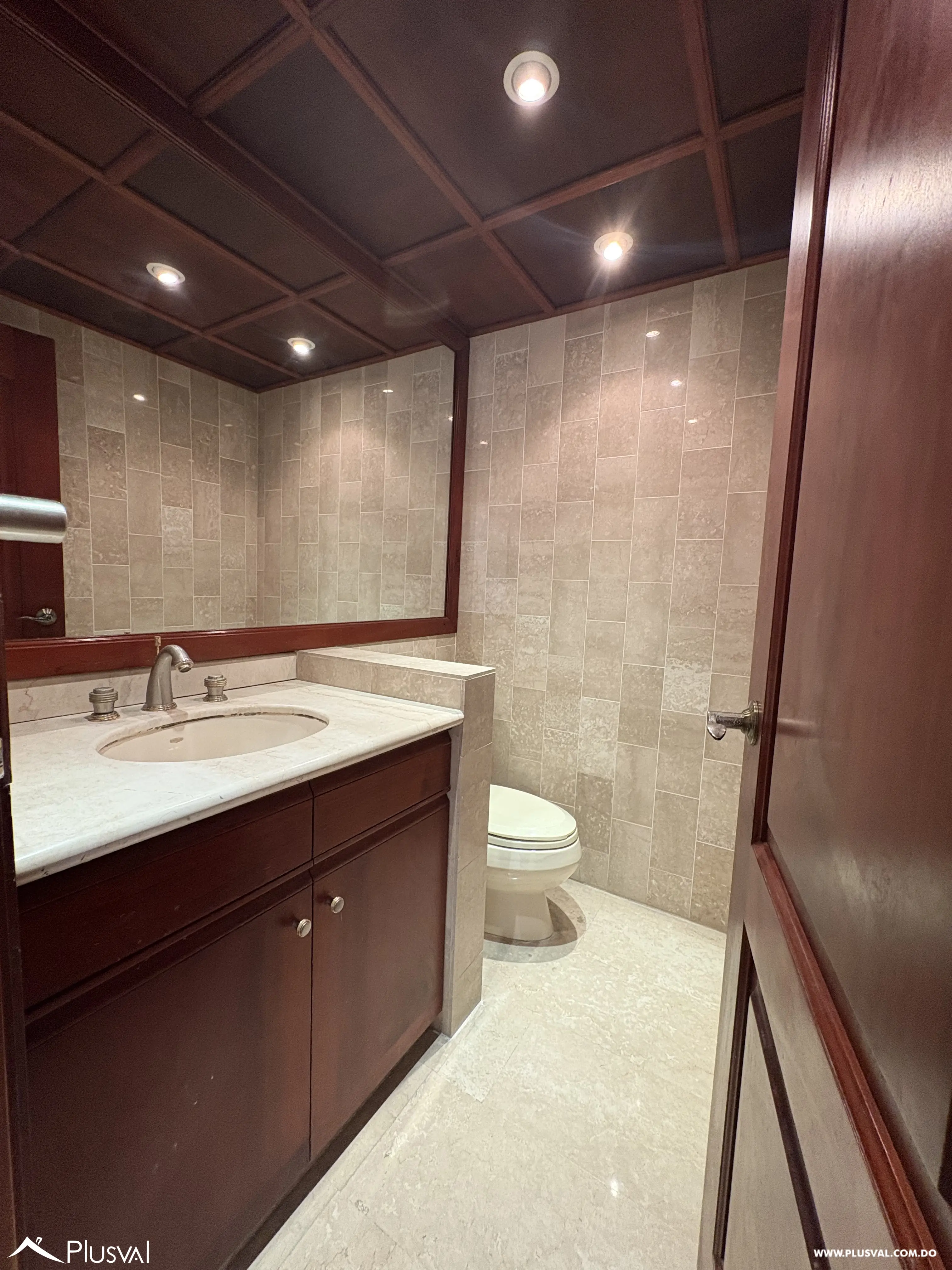 Casa en venta en Altos de Arroyo Hondo III con piscina y hermosa vista. 467016