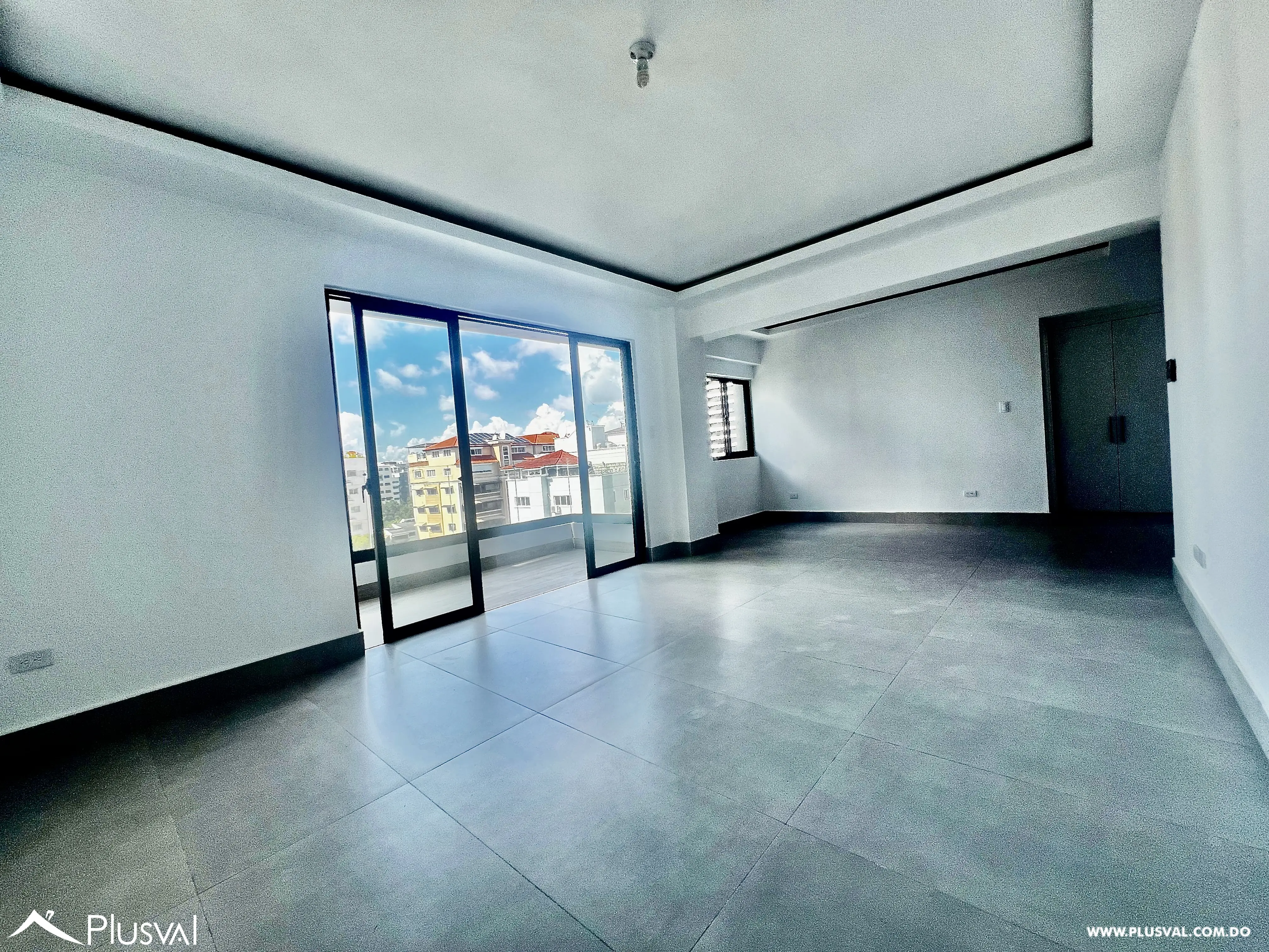Moderno apartamento en venta de 2 habitaciones, en Evaristo Morales 459721