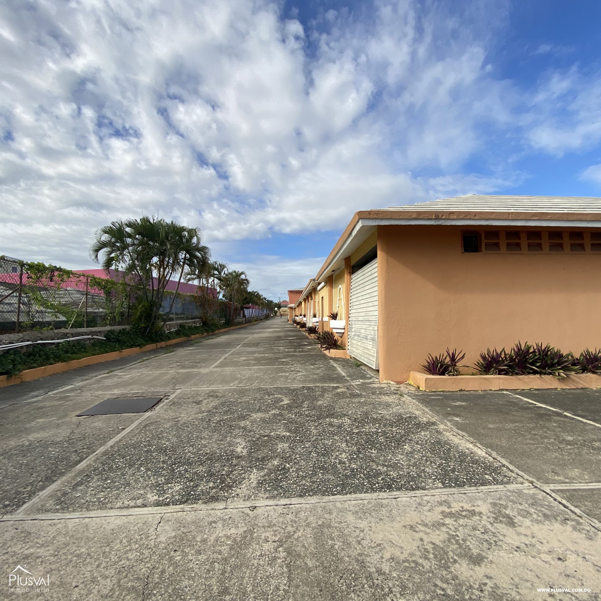 Excelente Propiedad Comercial en Venta, Res. Costa Verde, Km 12, Autopista 30 de Mayo 414530
