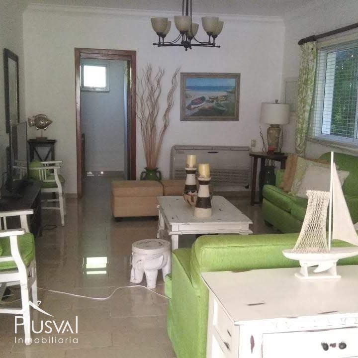 Villa en alquiler en Metro 312432