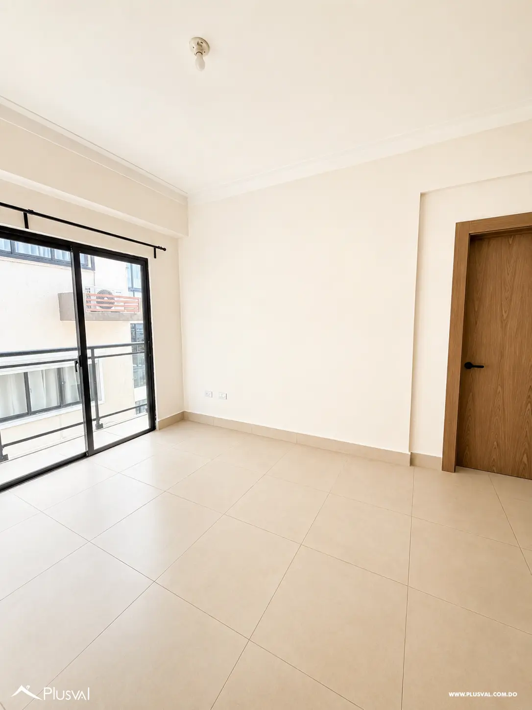 Moderno apartamento en venta de 1 habitación en Torre con áreas sociales — Sector Millón 529678