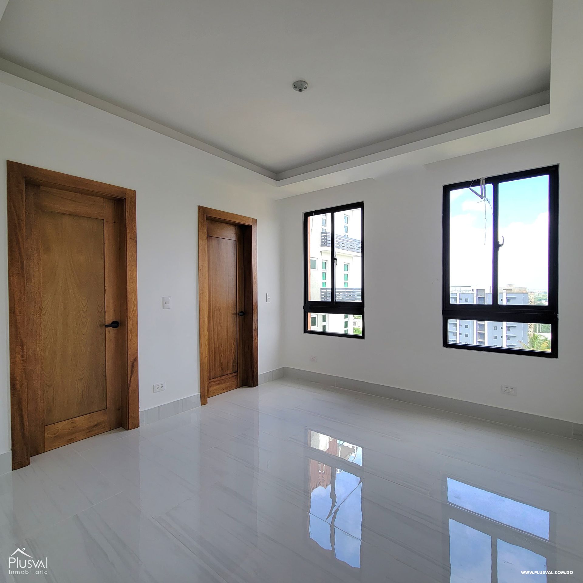 Exclusivo proyecto residencial en venta en la urbanización Thomén 382710