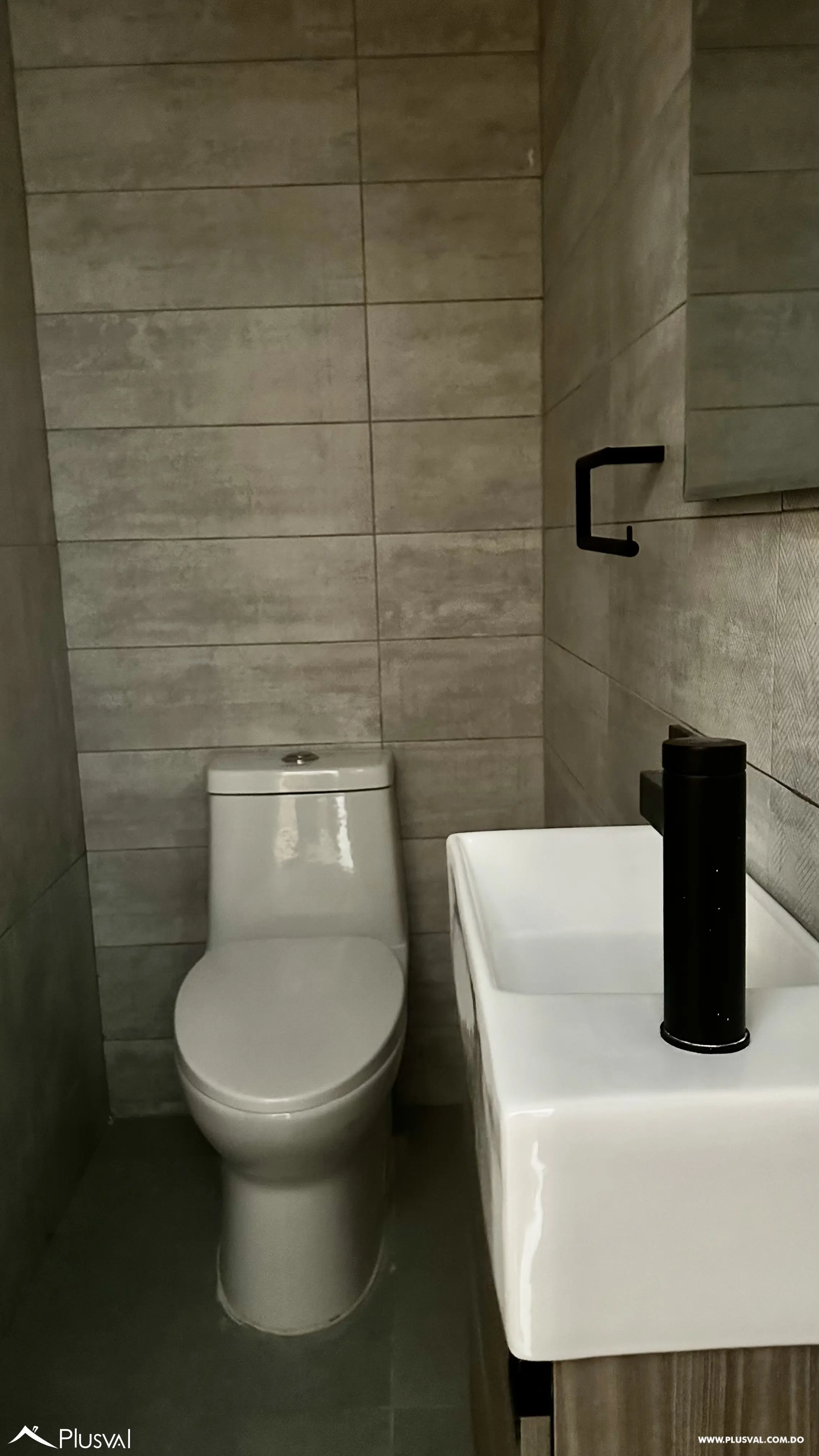 Apartamento en alquiler de 2 habitaciones en Evaristo Morales 497218