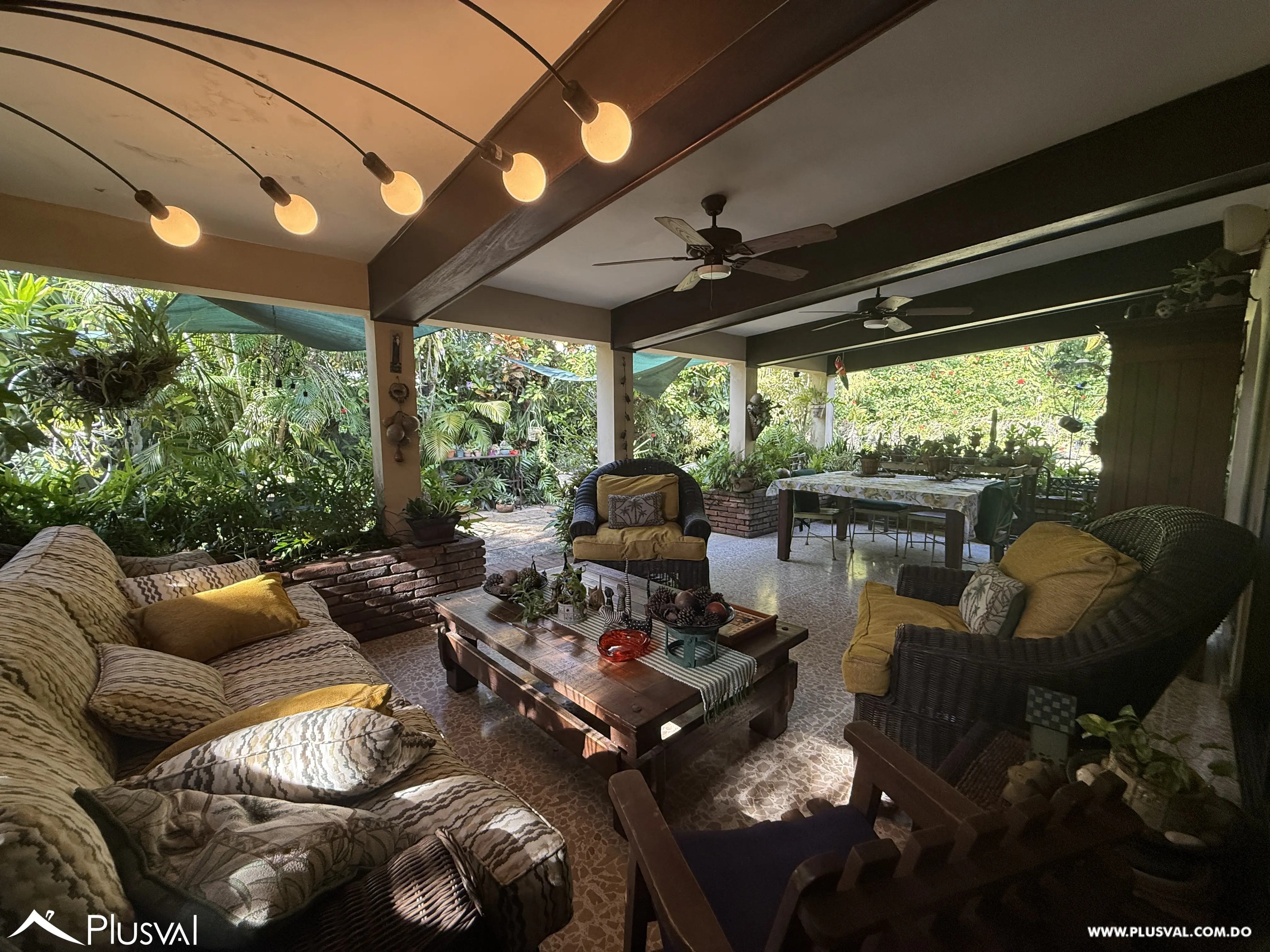 Casa en Venta en Viejo Arroyo Hondo con Amplio Solar 522438