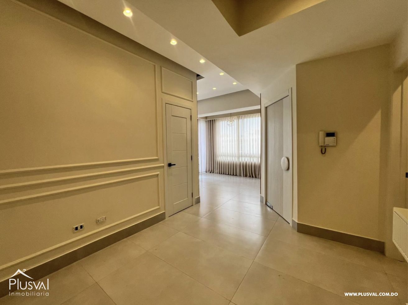 Apartamento 2H, Línea Blanca y Áreas Sociales en Evaristo 452416