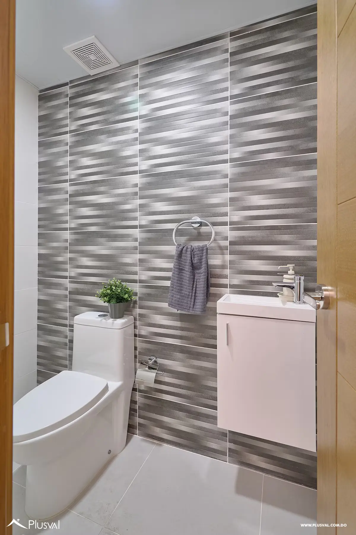 Rento Moderno Apartamento de 2 Habitaciones Bella Vista | Piscina Rooftop & Gym 533516