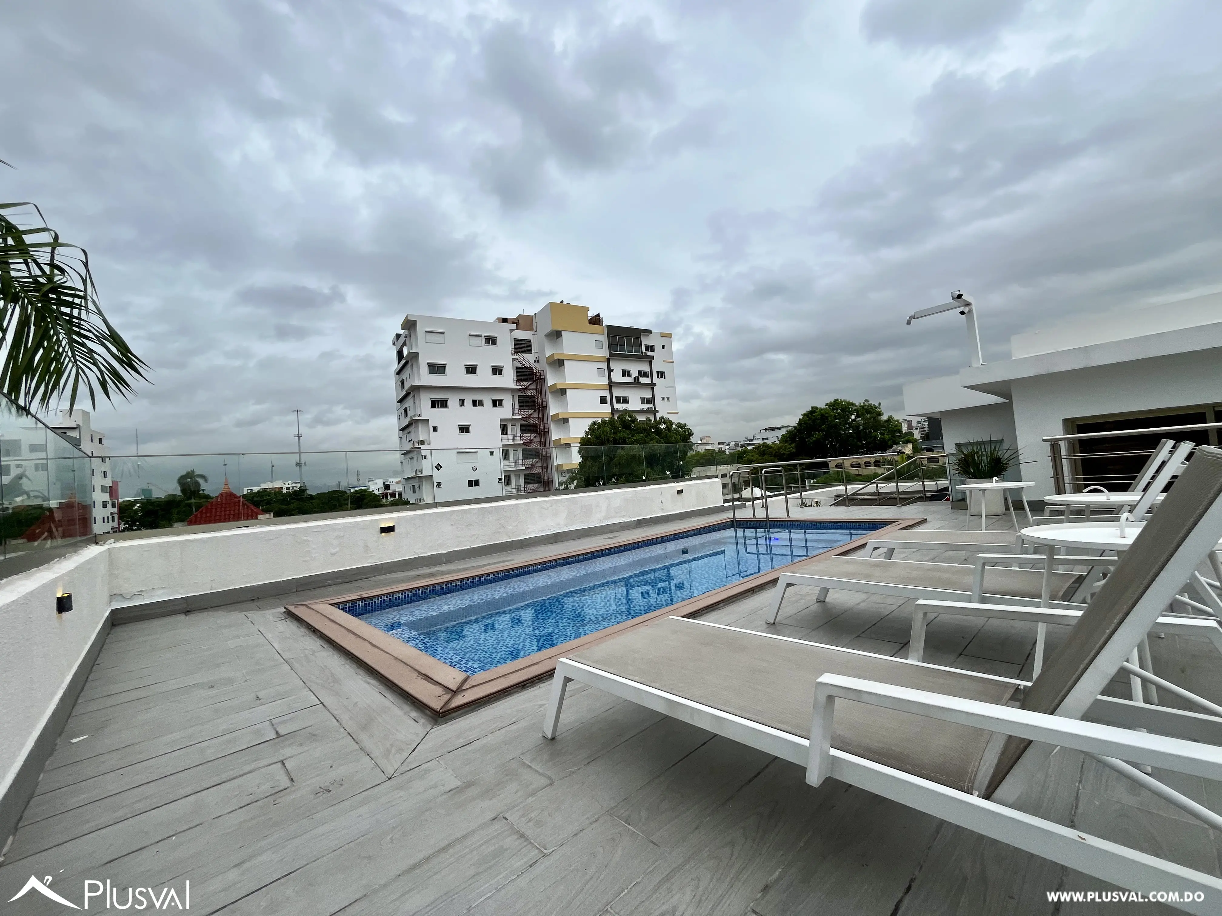 Terraza rooftop con piscina en alquiler en Gazcue 468471