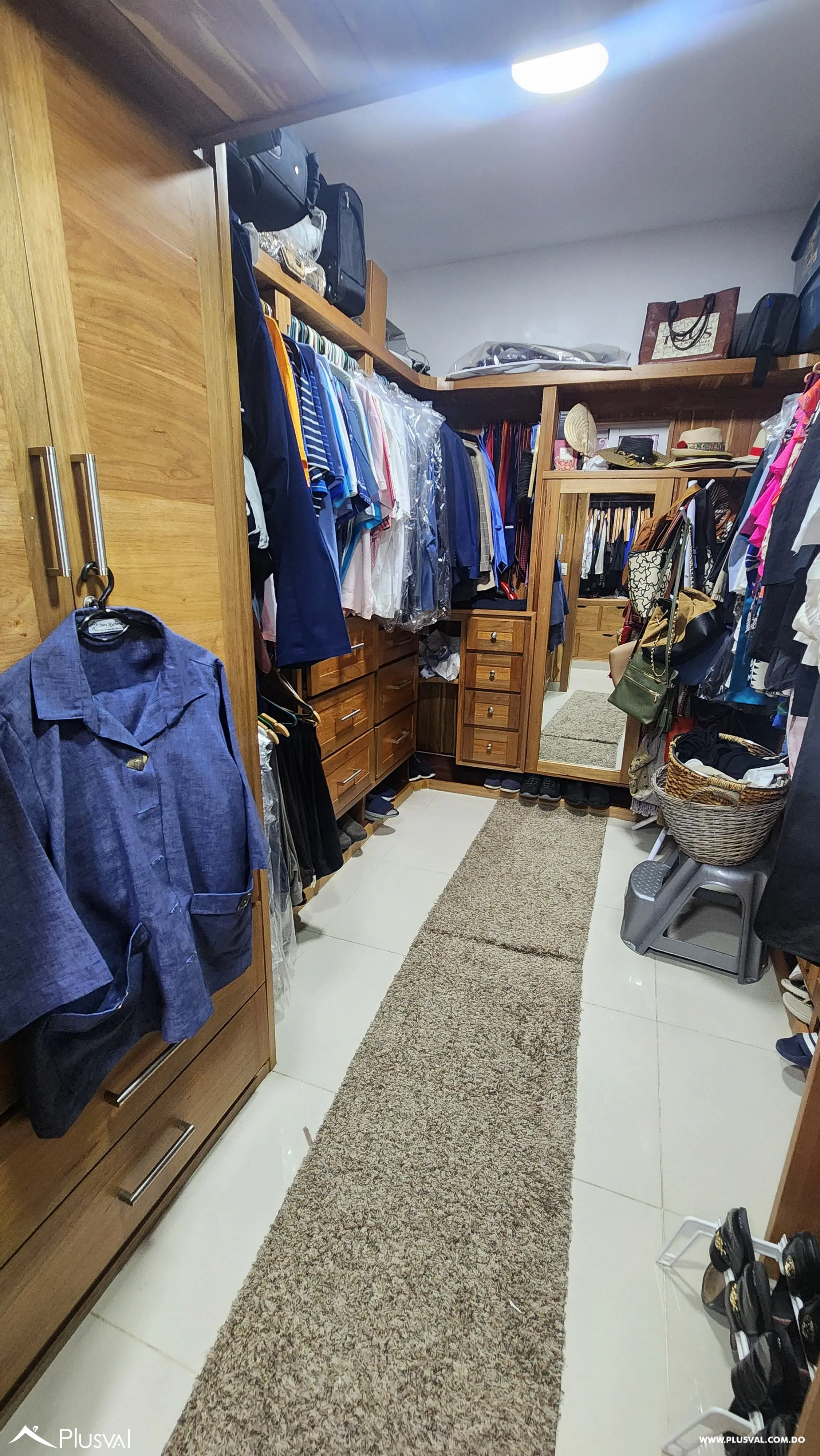 Se vende amplia casa en Los Restauradores 475470