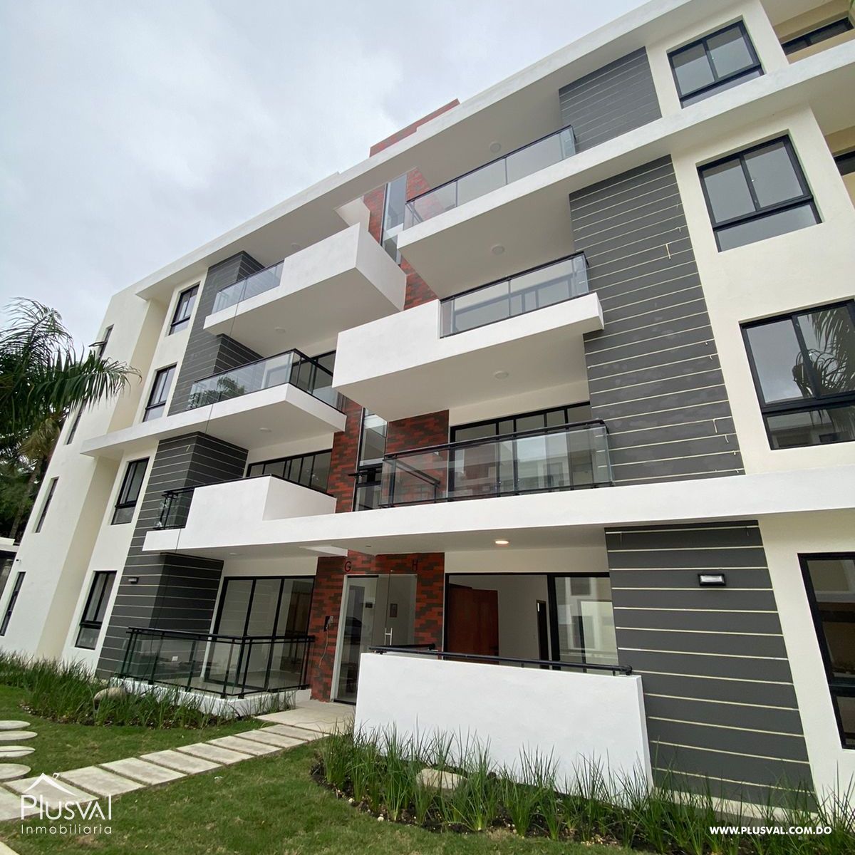 Apartamentos en proyecto con piscina y gazebo 344146