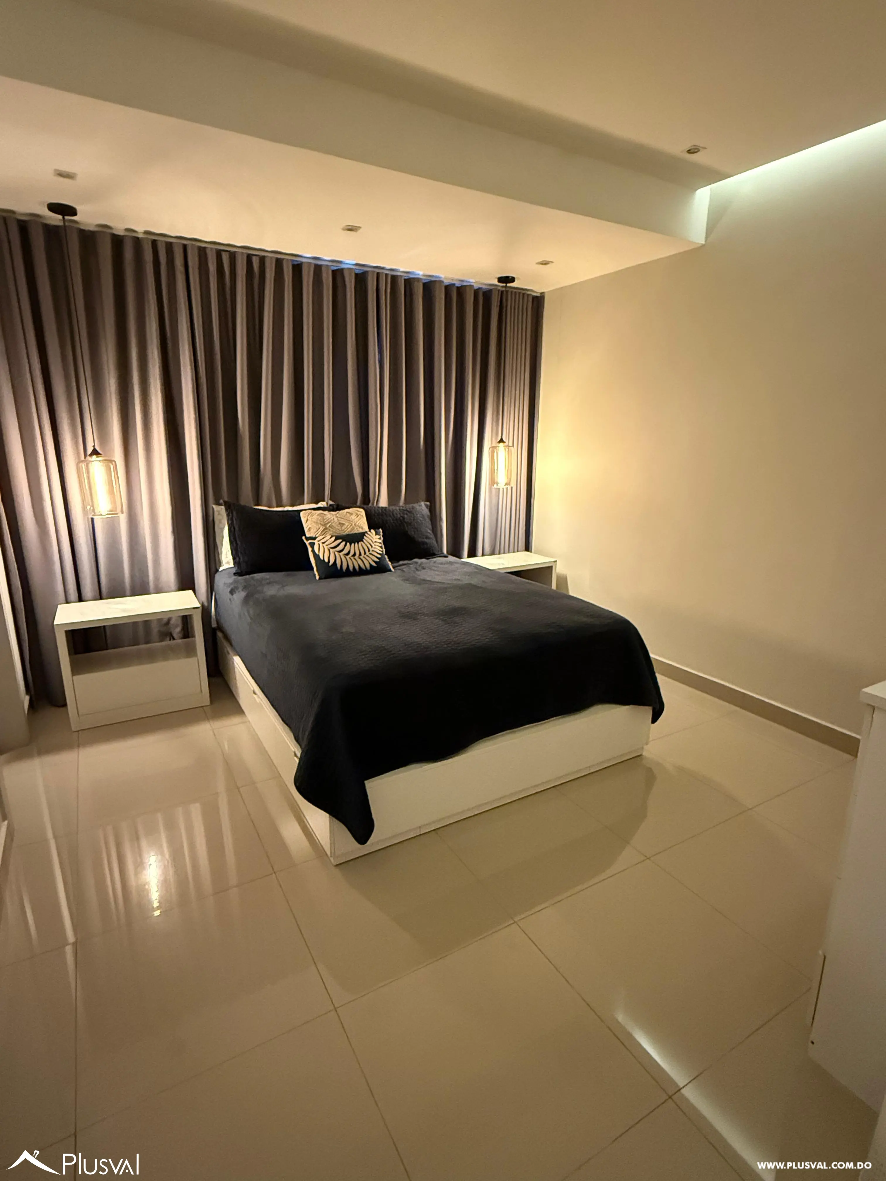 Se Alquila apartamento amueblado en Evaristo Morales 453901