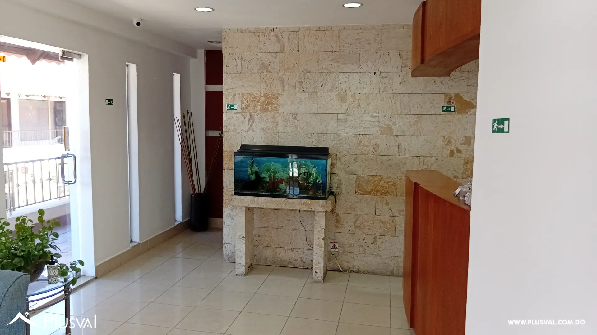 Local en alquiler en Naco – Esquina con gran visibilidad 474548
