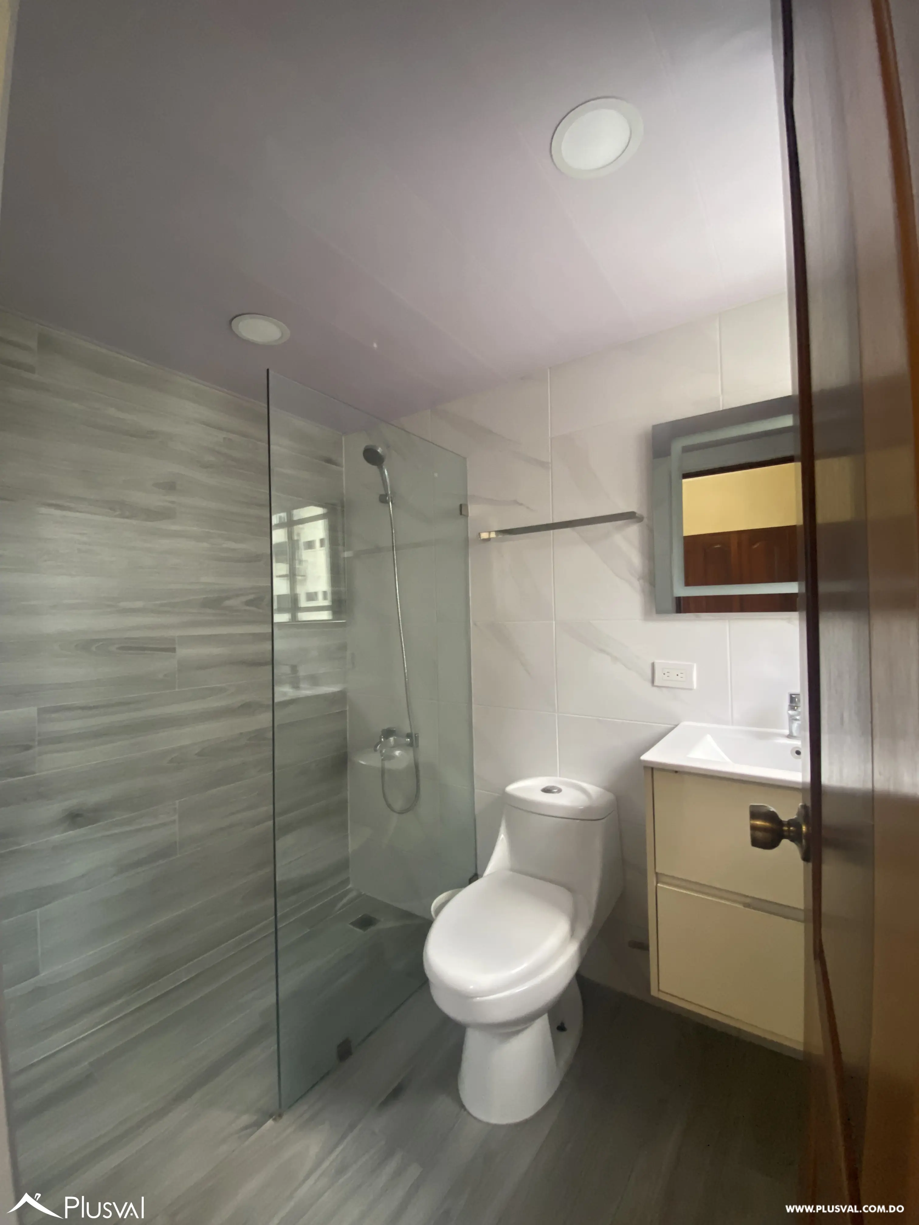 Alquilo Excelente Apartamento en Naco 453698