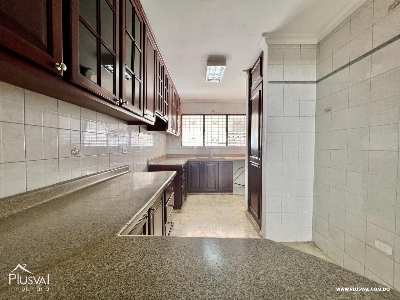 Apartamento con Estudio en Alquiler  Ens. Paraíso 345016