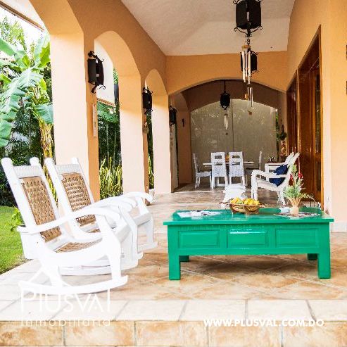Villa de venta en Metro Country Club totalmente equipada. 235901
