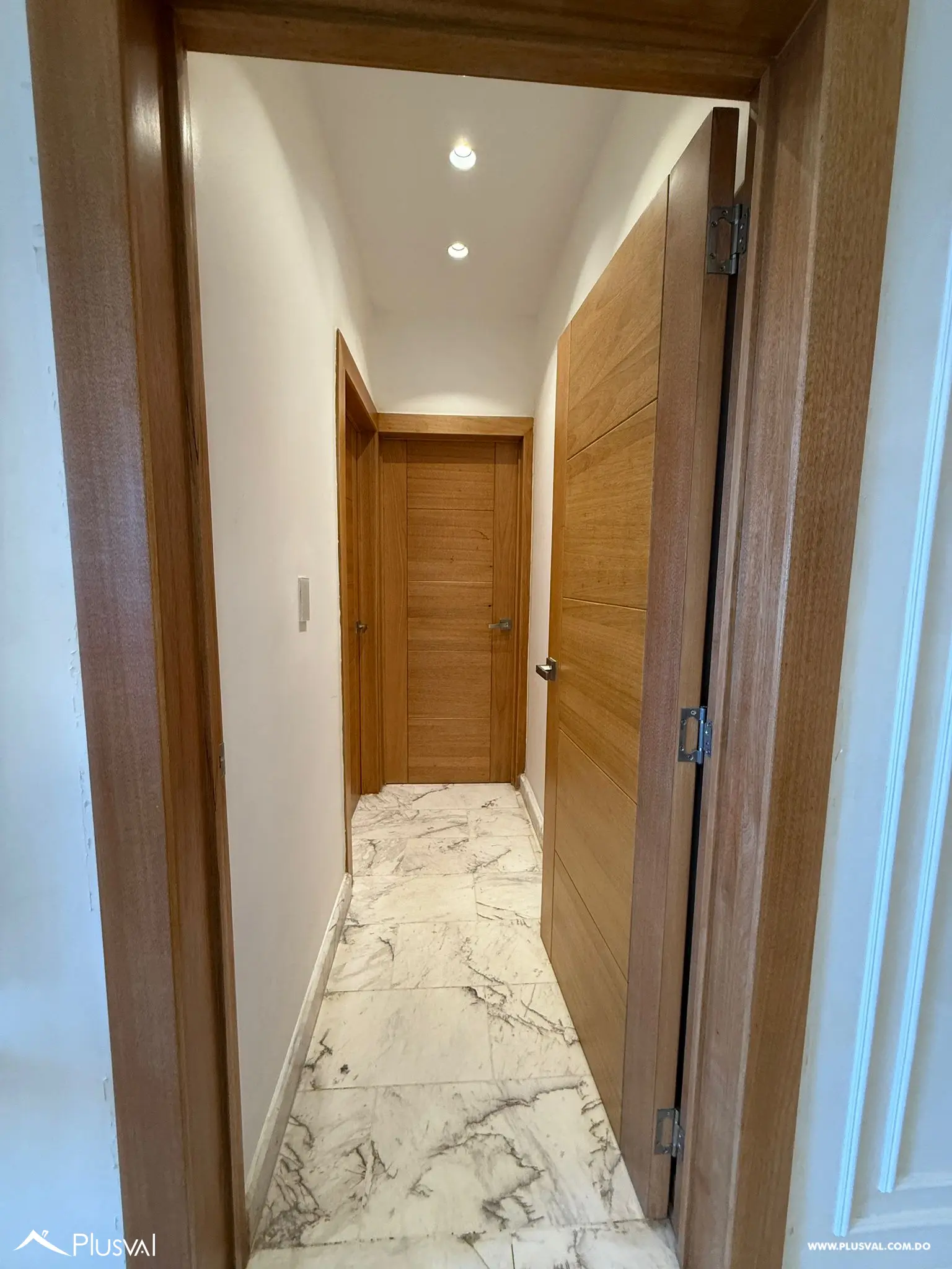 SE ALQUILA APARTAMENTO AMUEBLADO – ENS. PARAÍSO 458470