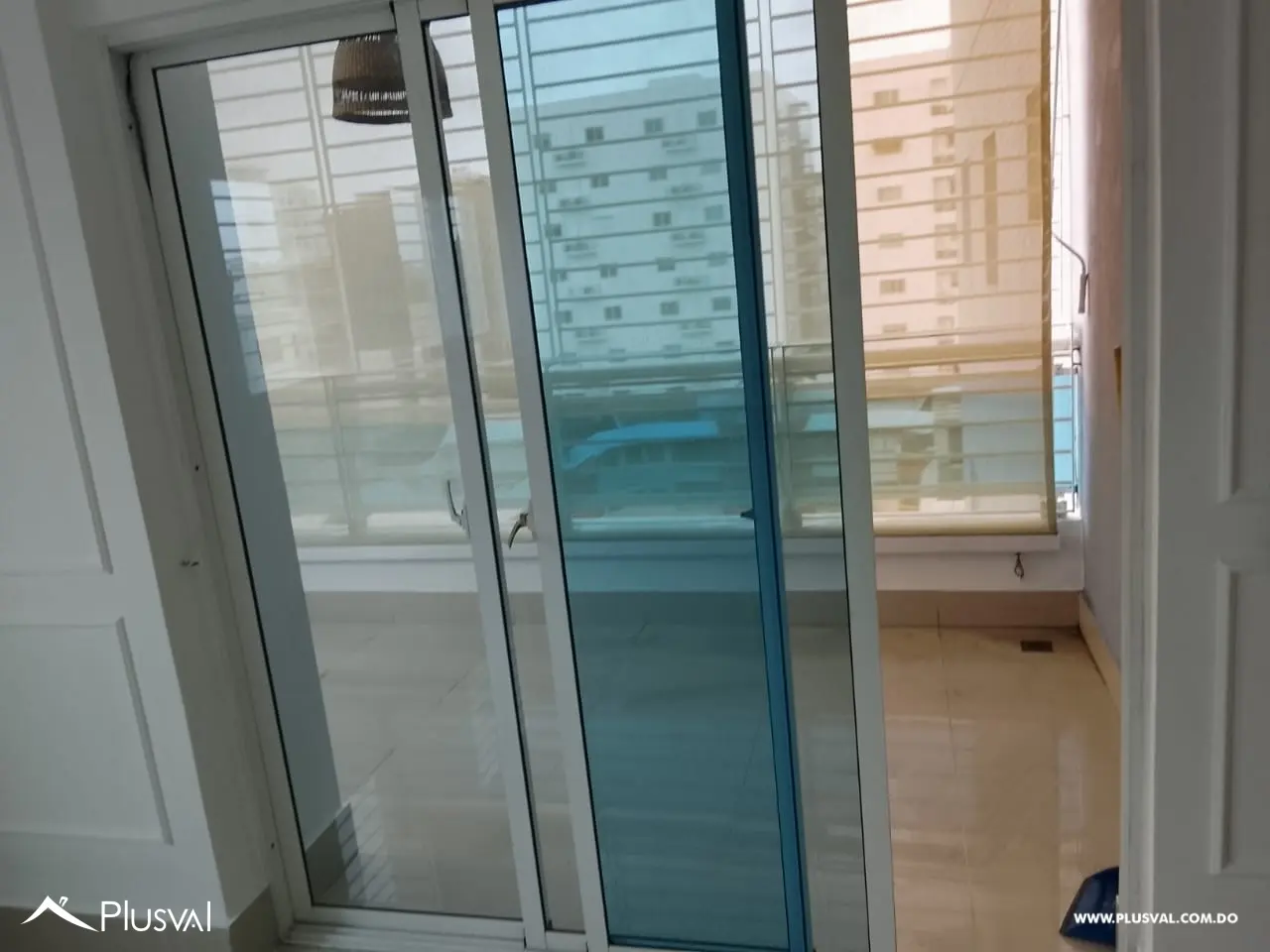 Alquiler de apartamento de 3 habitaciones en Evaristo Morales 469063