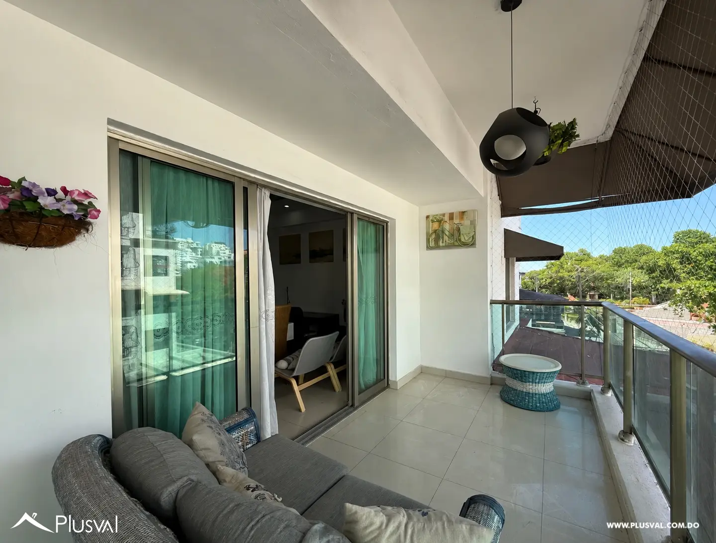 Apartamento amueblado en venta en Urb. Renacimiento 520013
