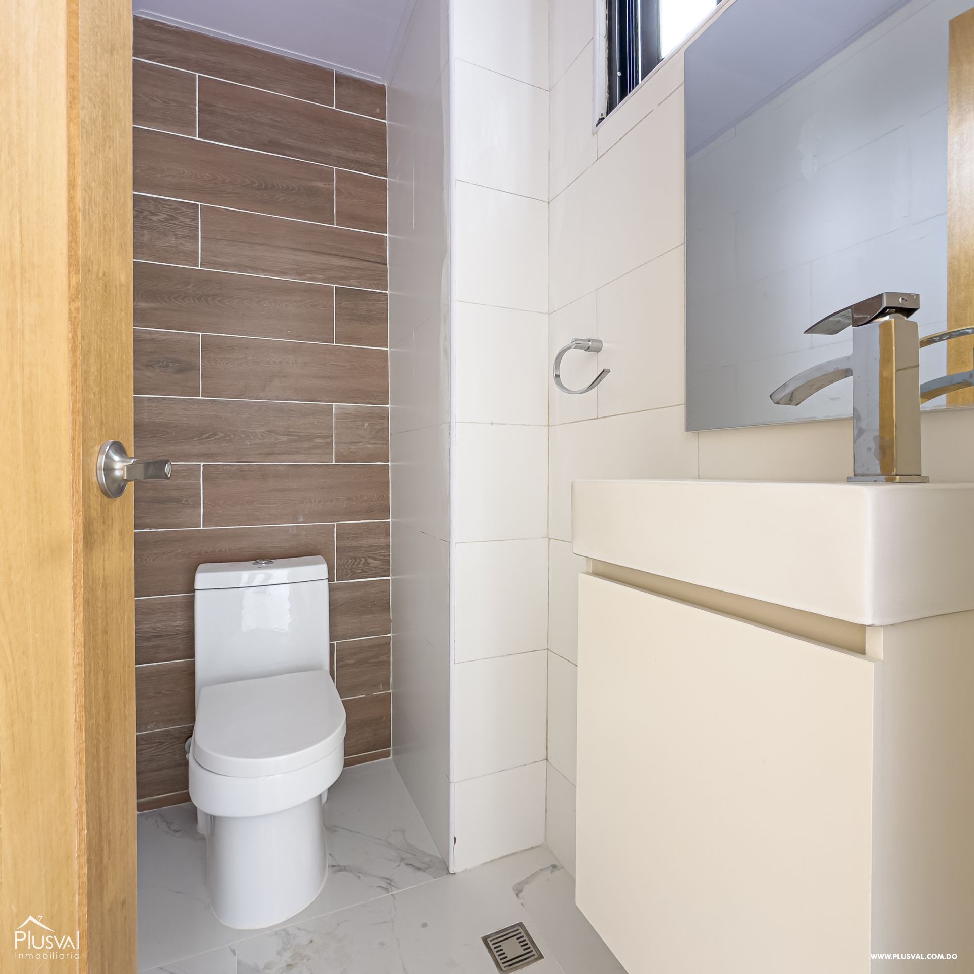 Apartamento a estrenar con terraza en venta en Los Rios 429651